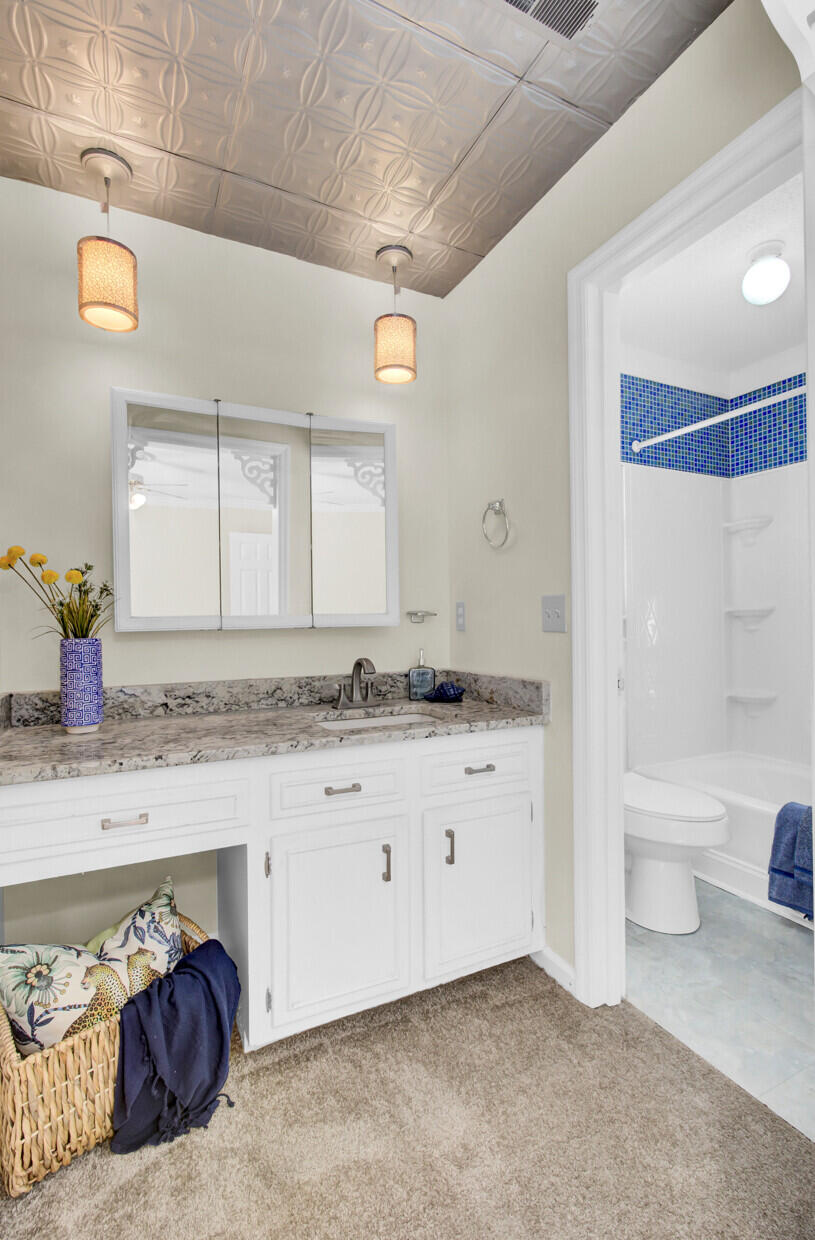 1274 Fort Drive