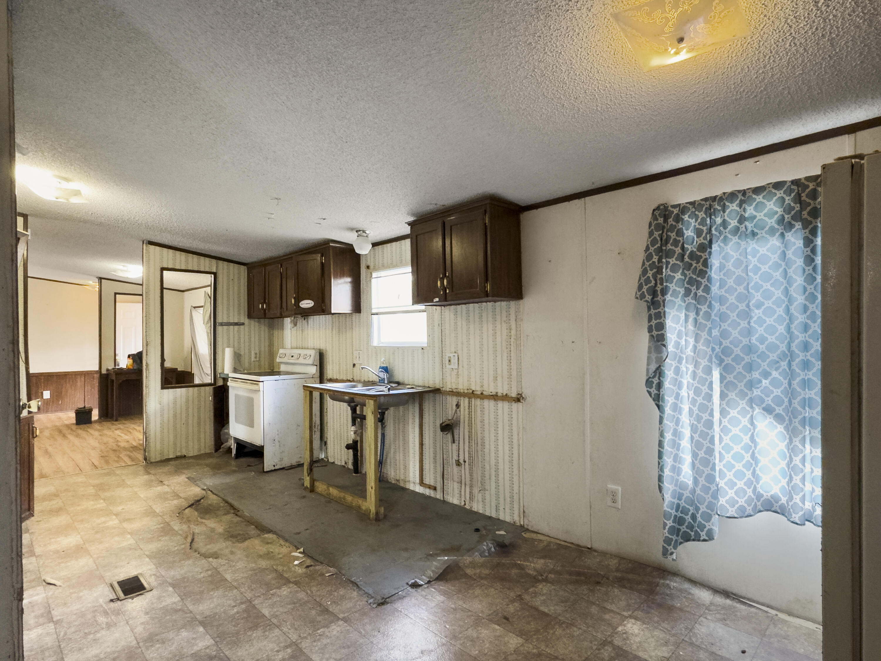 129 Farmers Market Road