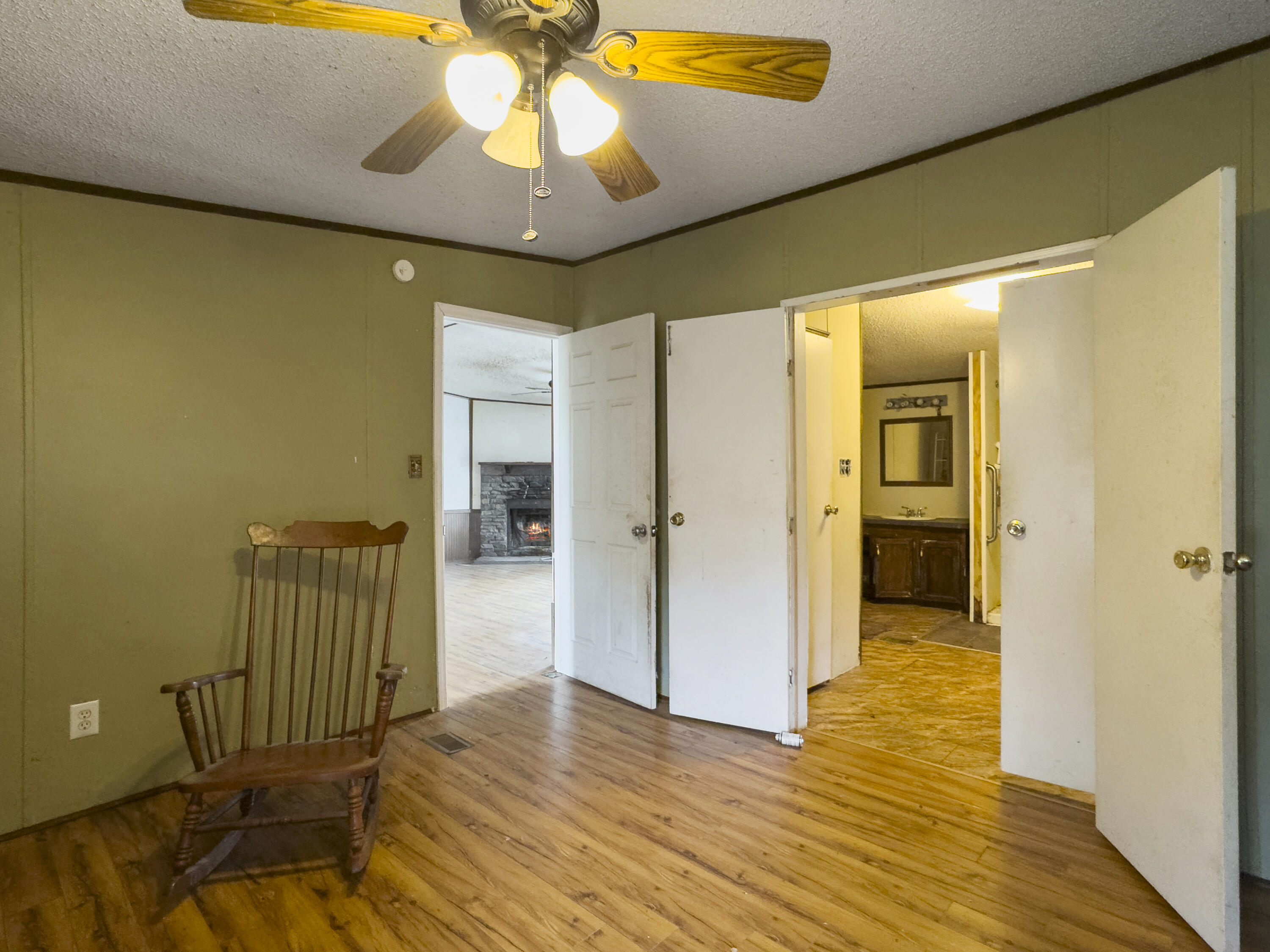 129 Farmers Market Road