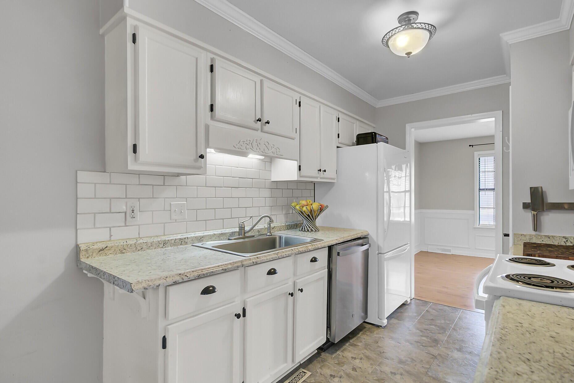 1205 Scotch Pine Lane