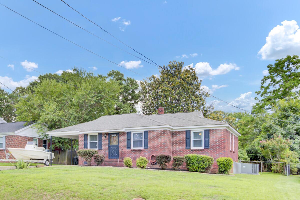 1237 Fort Drive