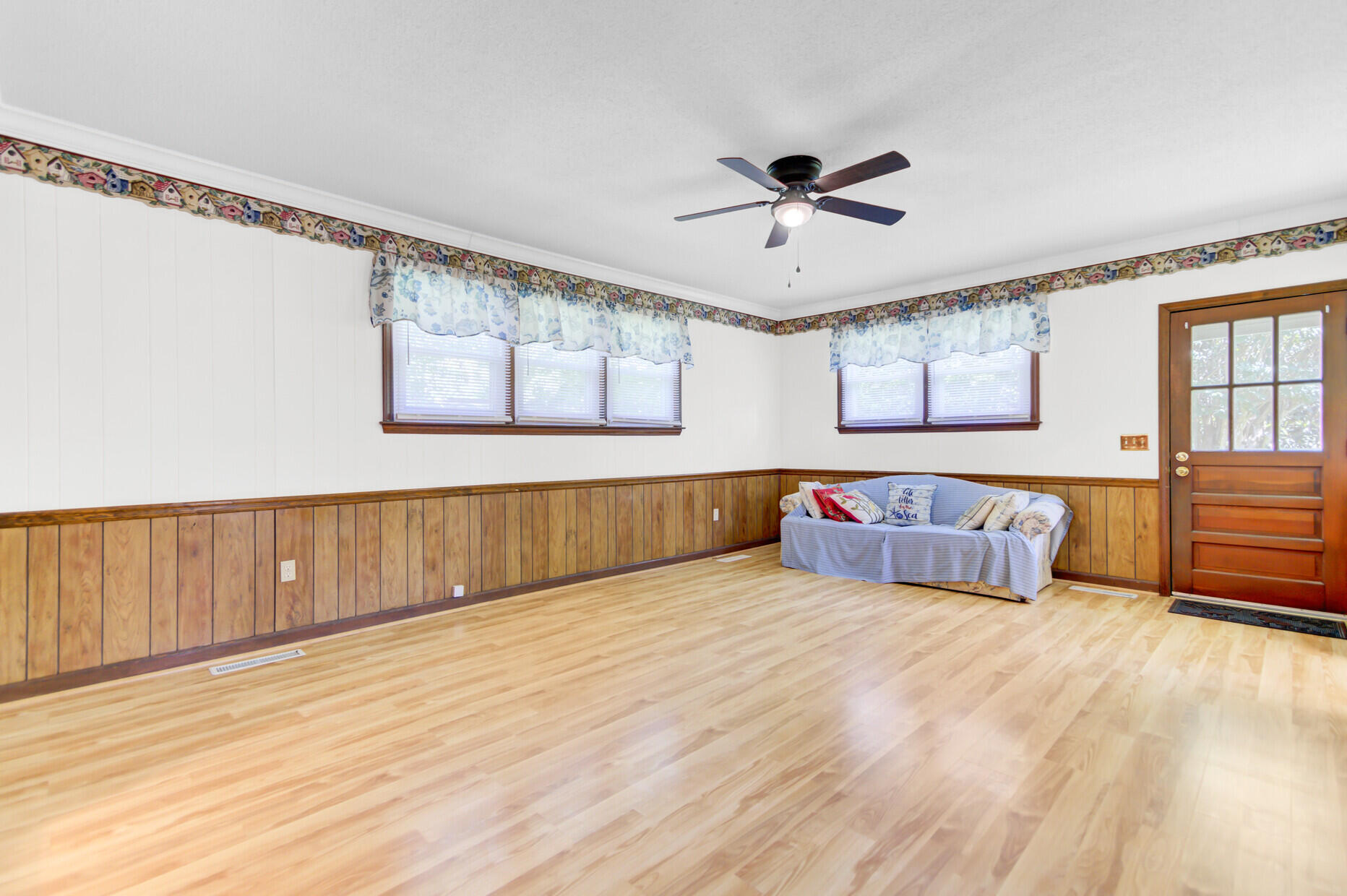 1237 Fort Drive