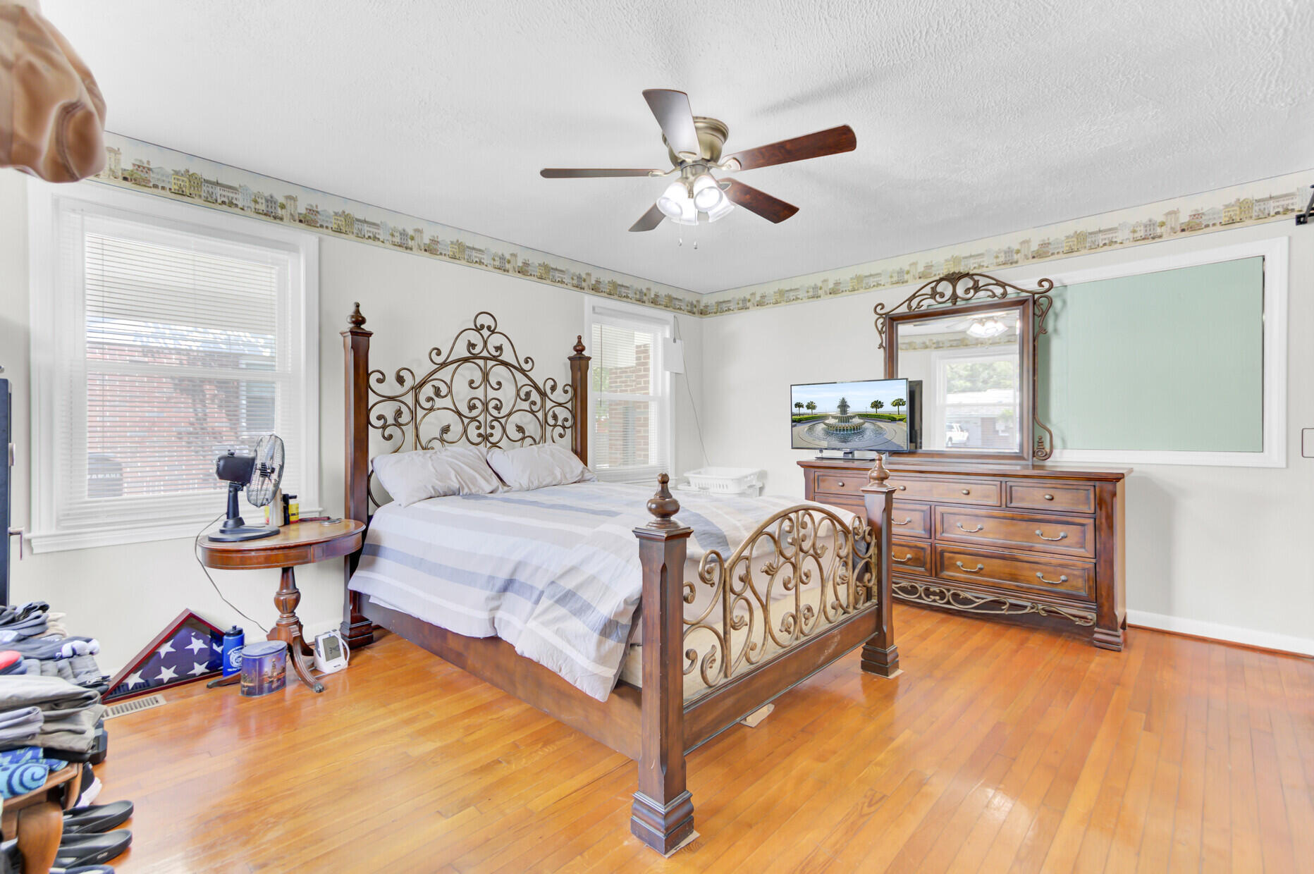 1237 Fort Drive