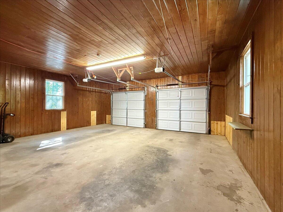 131 Club Acres Boulevard