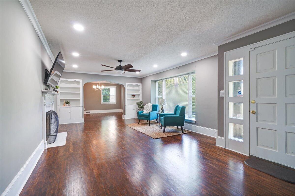 131 Club Acres Boulevard