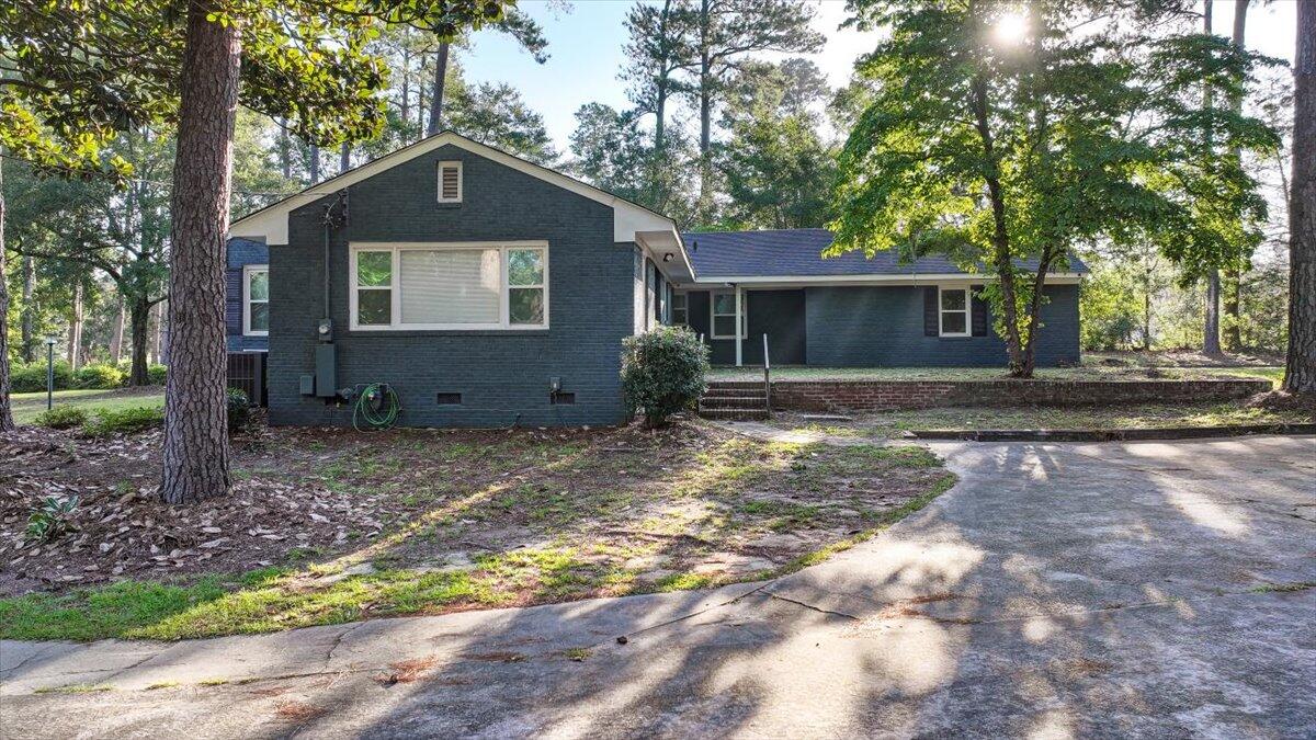 131 Club Acres Boulevard