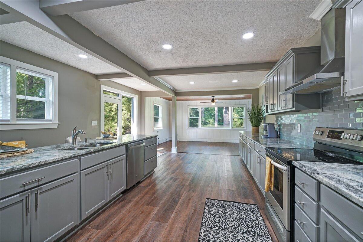 131 Club Acres Boulevard
