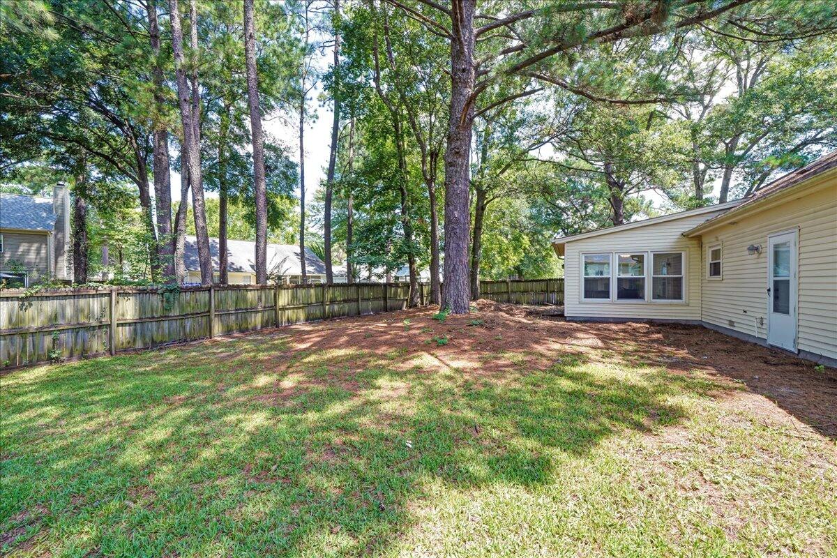 115 Saint Awdry Street