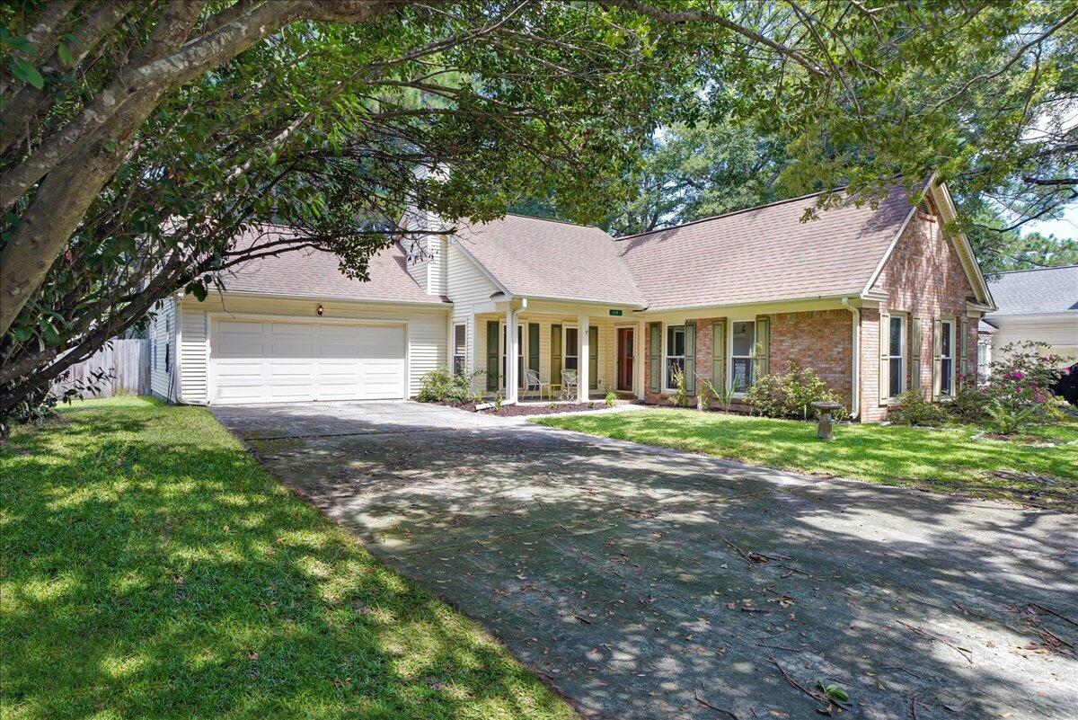 115 Saint Awdry Street