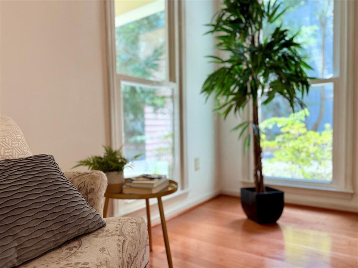 115 Saint Awdry Street