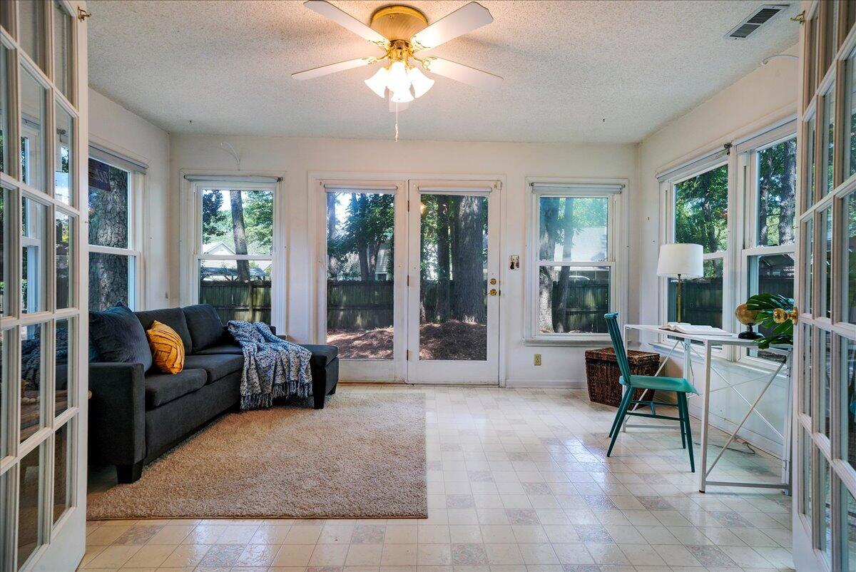 115 Saint Awdry Street