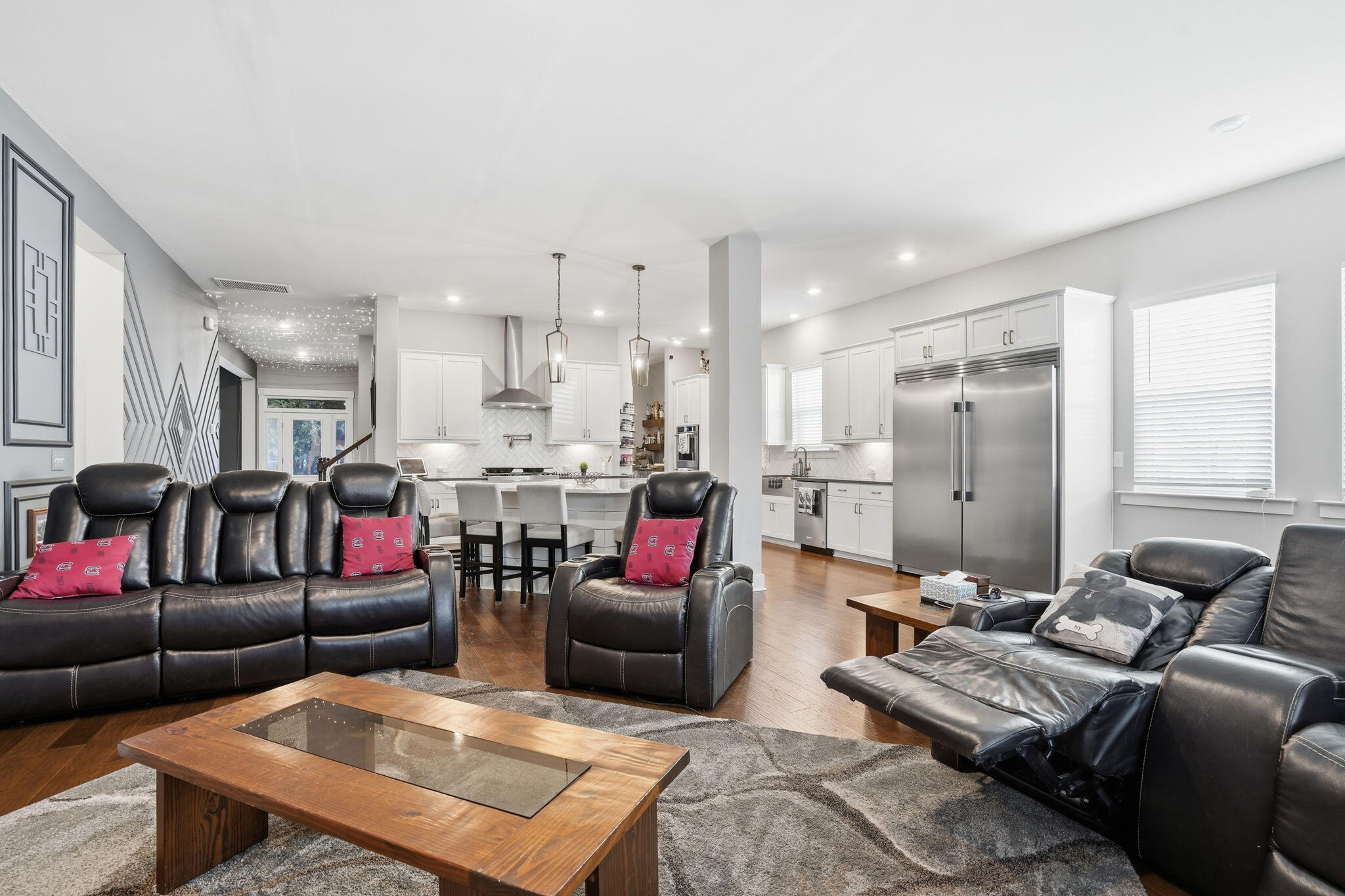 1055 Stonehenge Drive