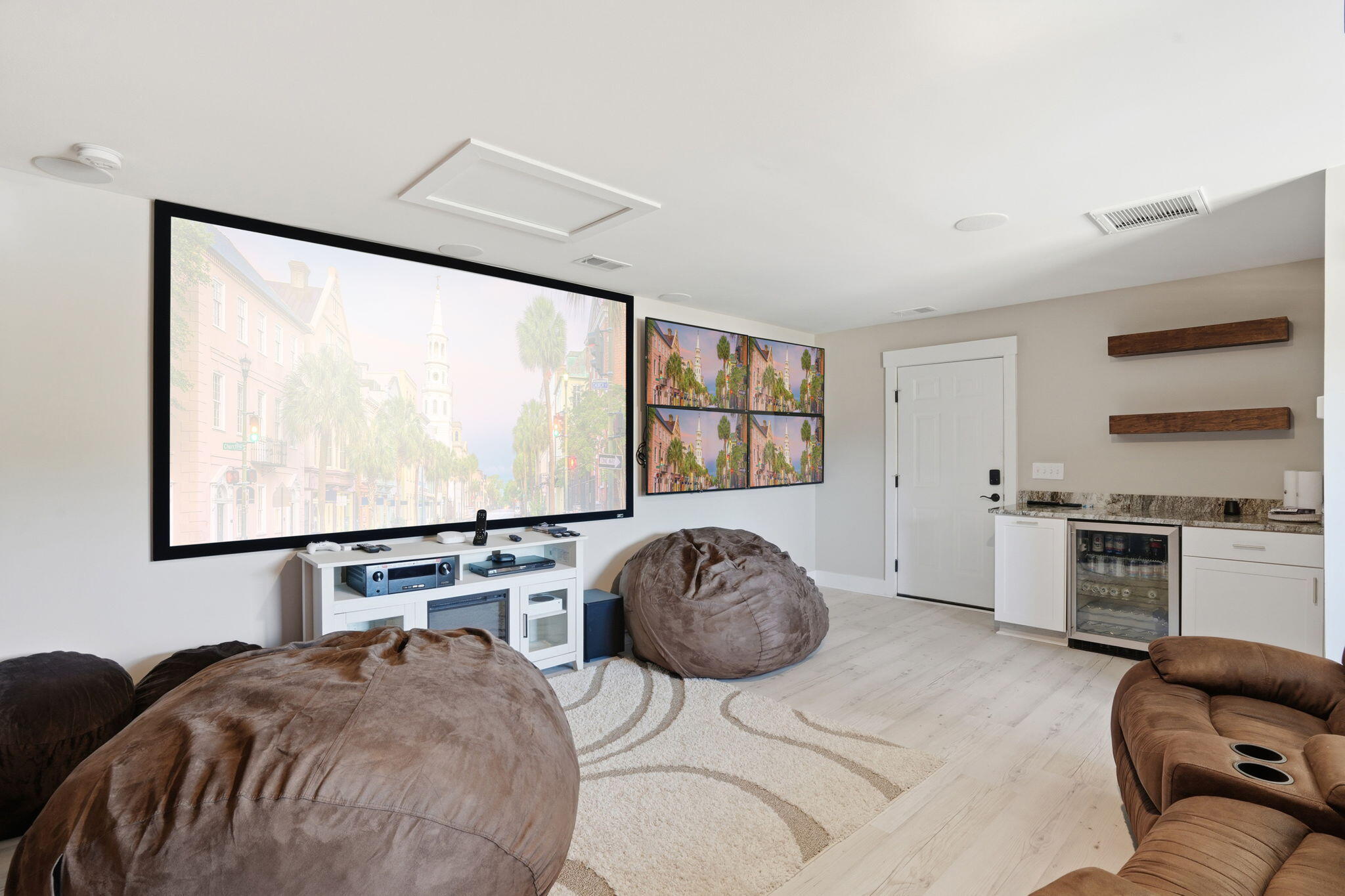 1055 Stonehenge Drive