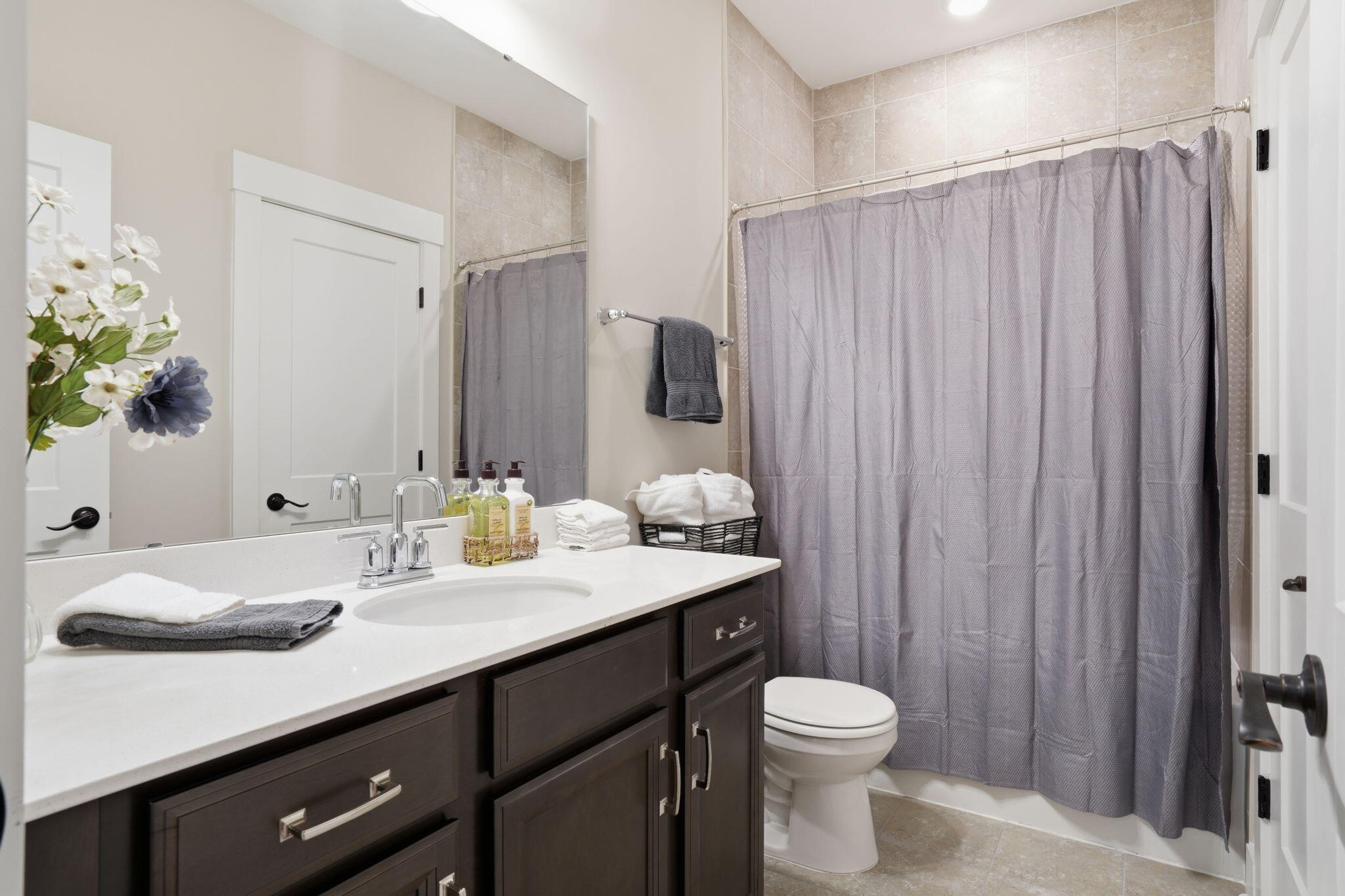 1055 Stonehenge Drive