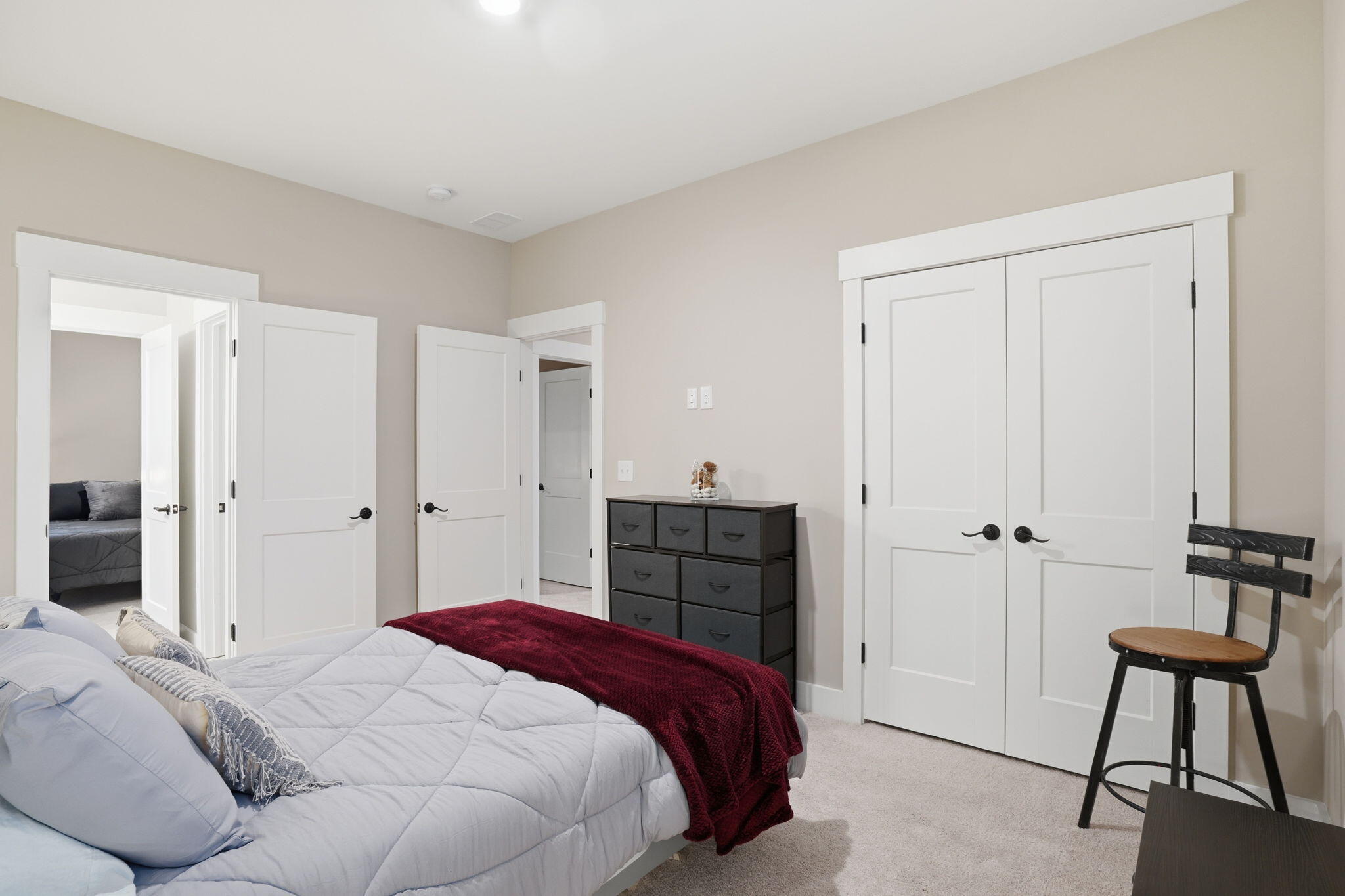 1055 Stonehenge Drive