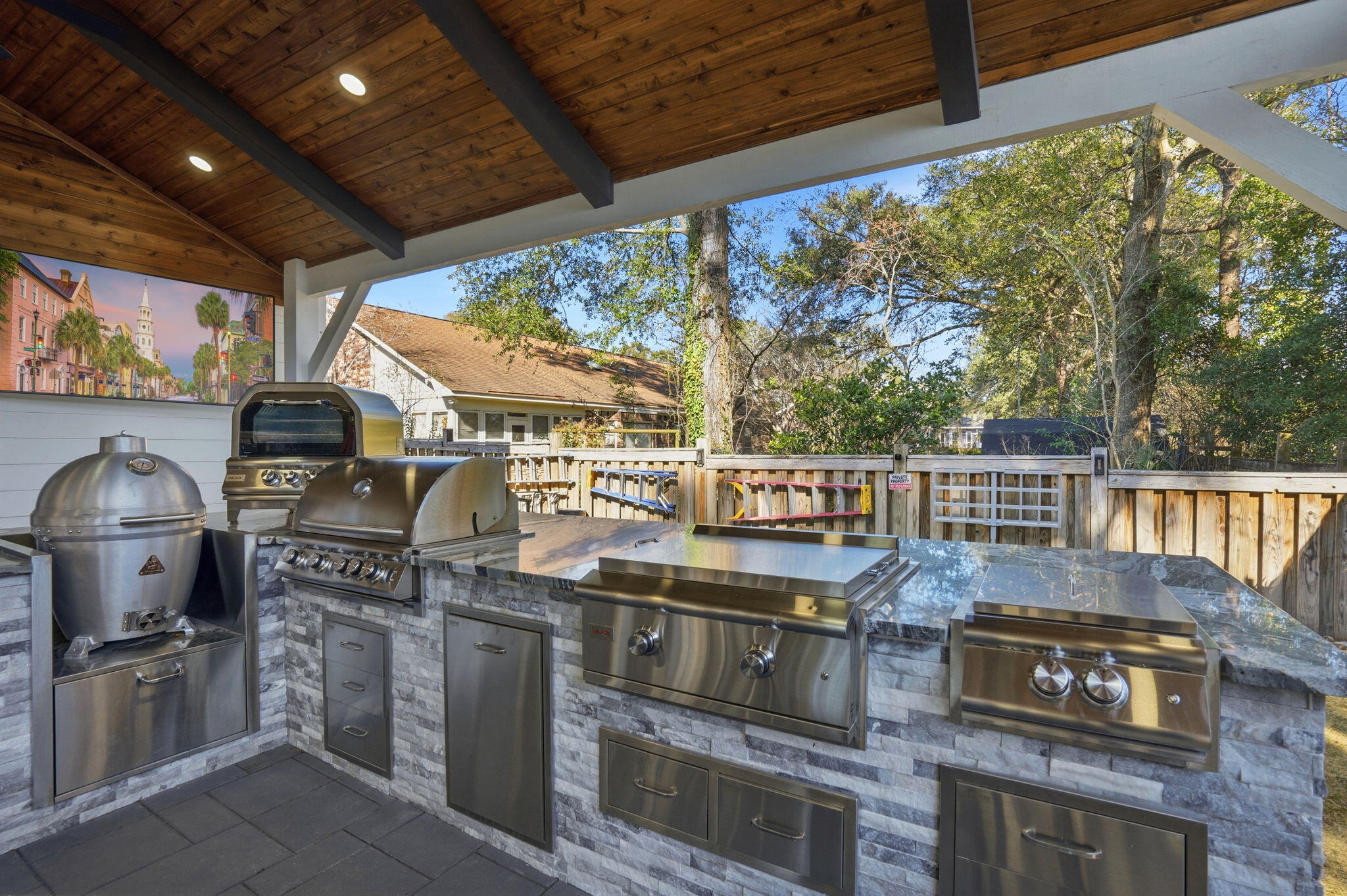 1055 Stonehenge Drive