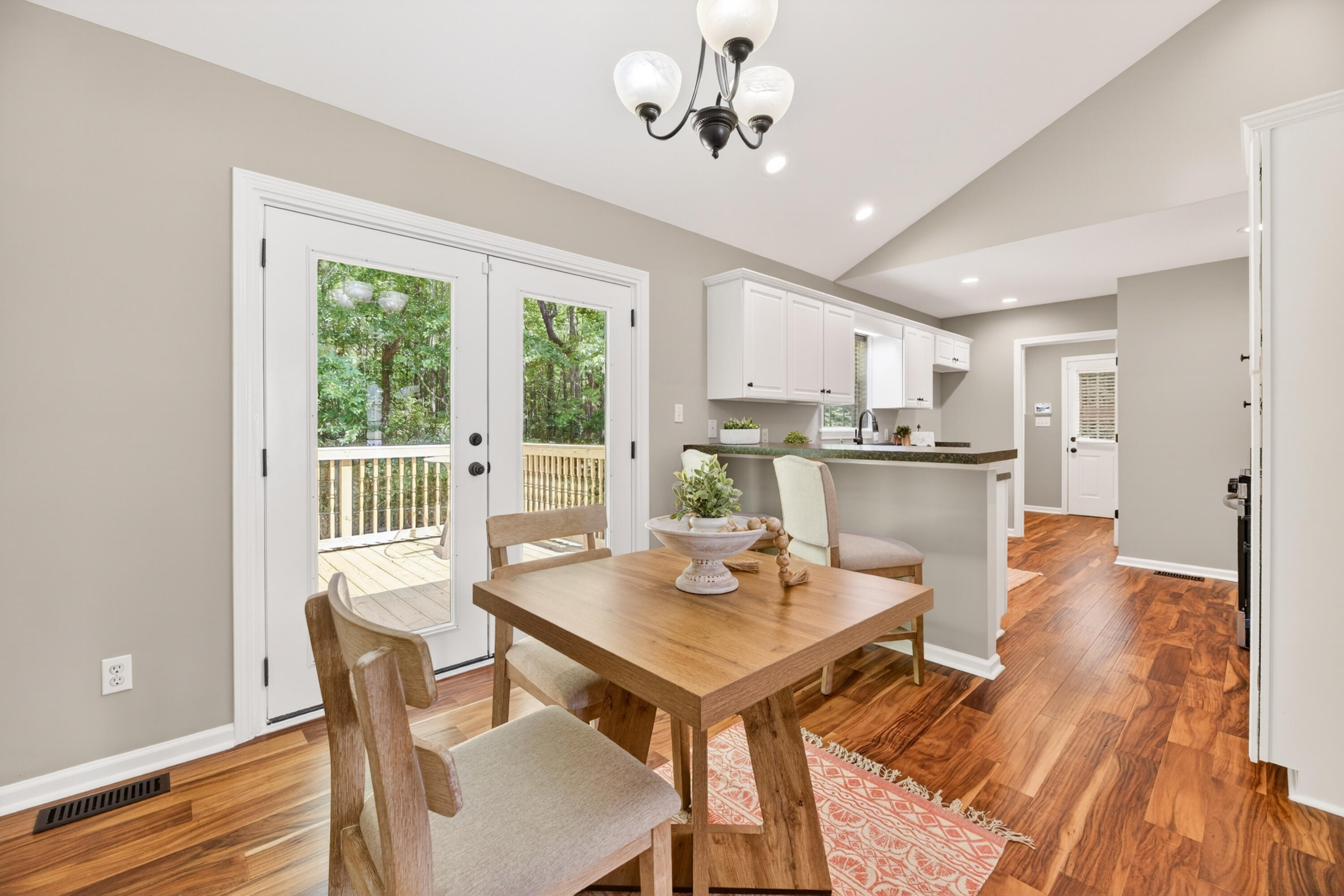 135 Litchfield Court