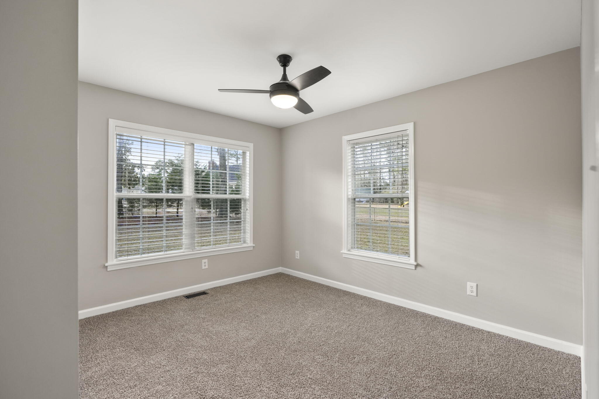 135 Litchfield Court