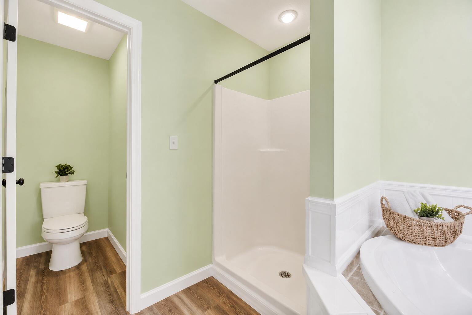 135 Litchfield Court