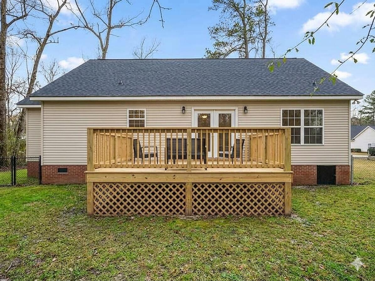 135 Litchfield Court
