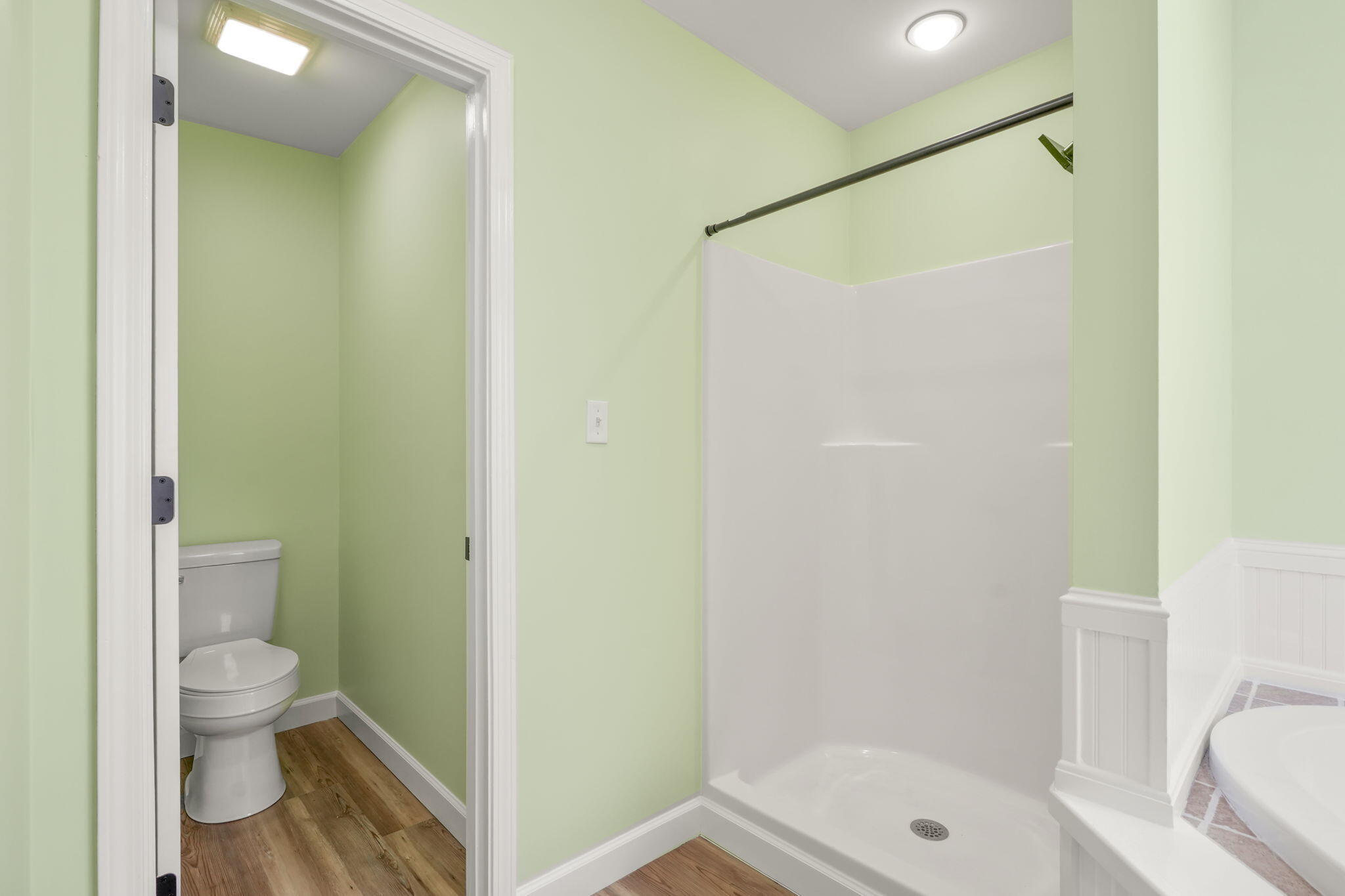 135 Litchfield Court