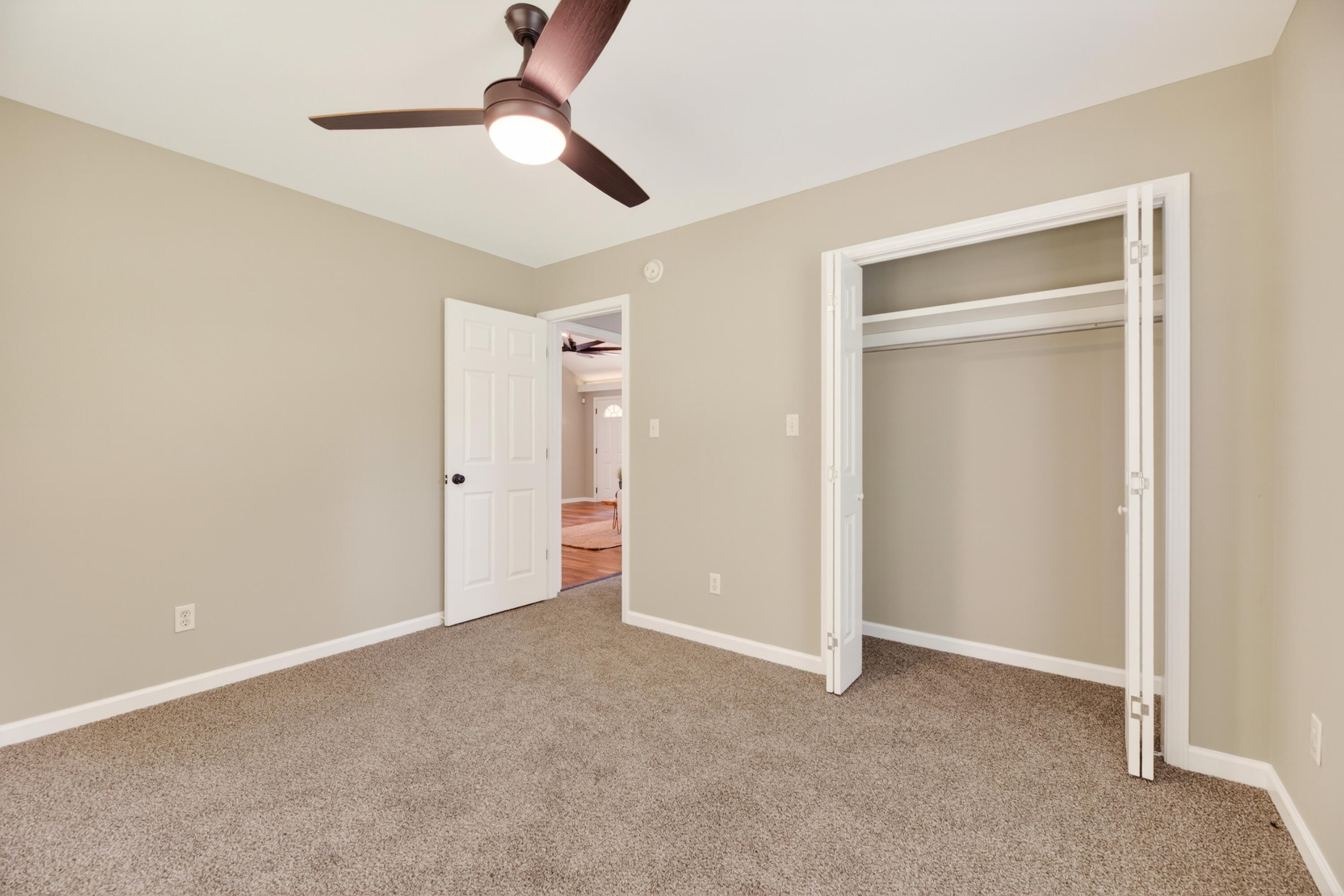 135 Litchfield Court