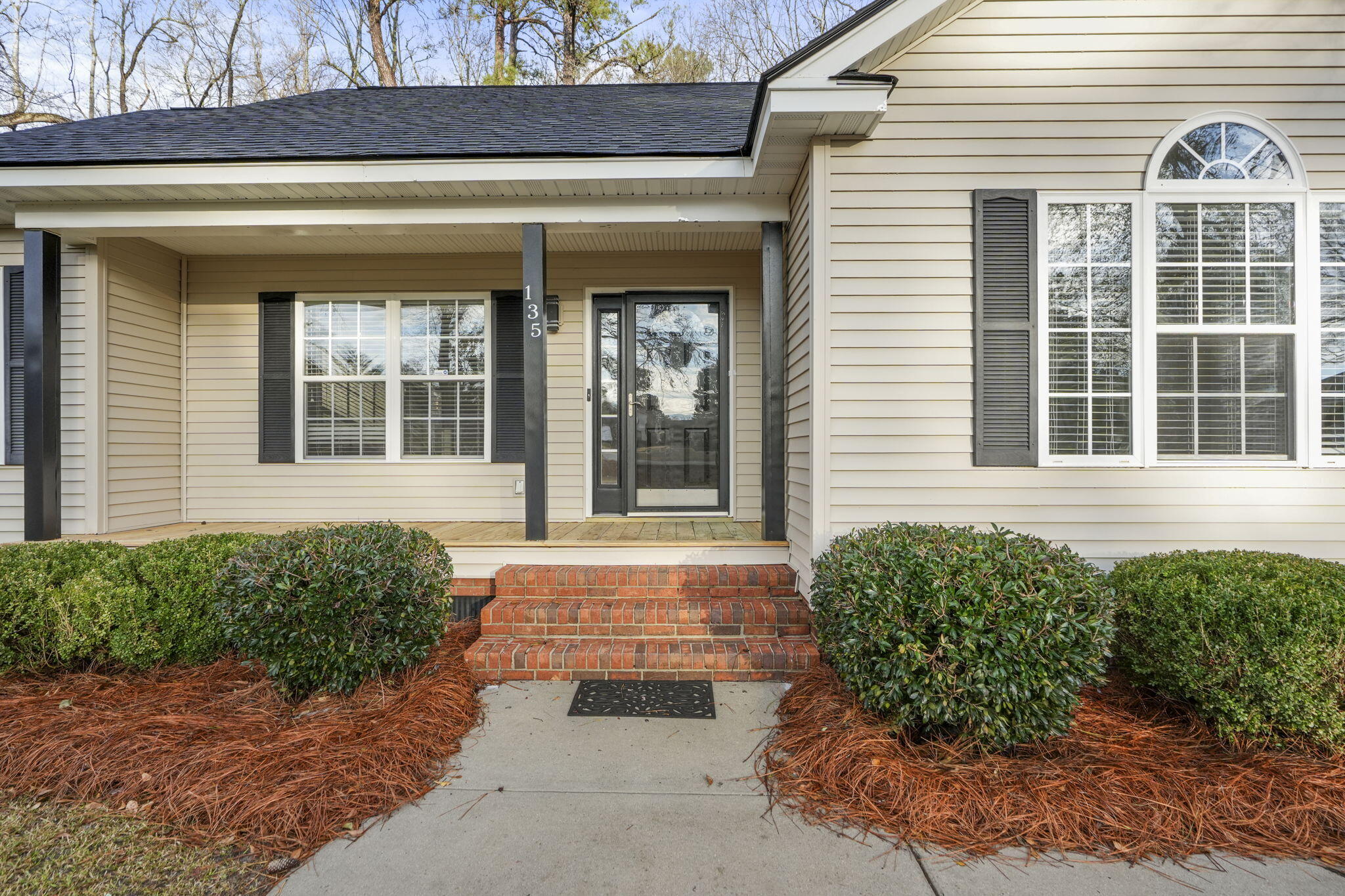 135 Litchfield Court