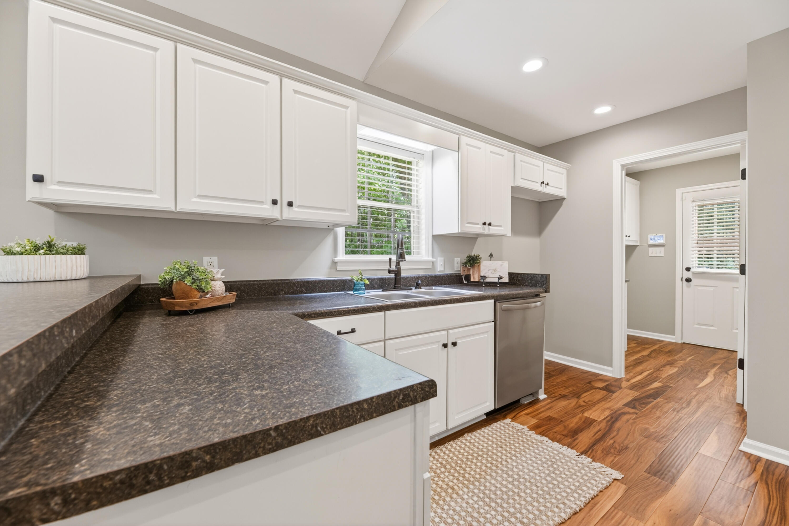 135 Litchfield Court
