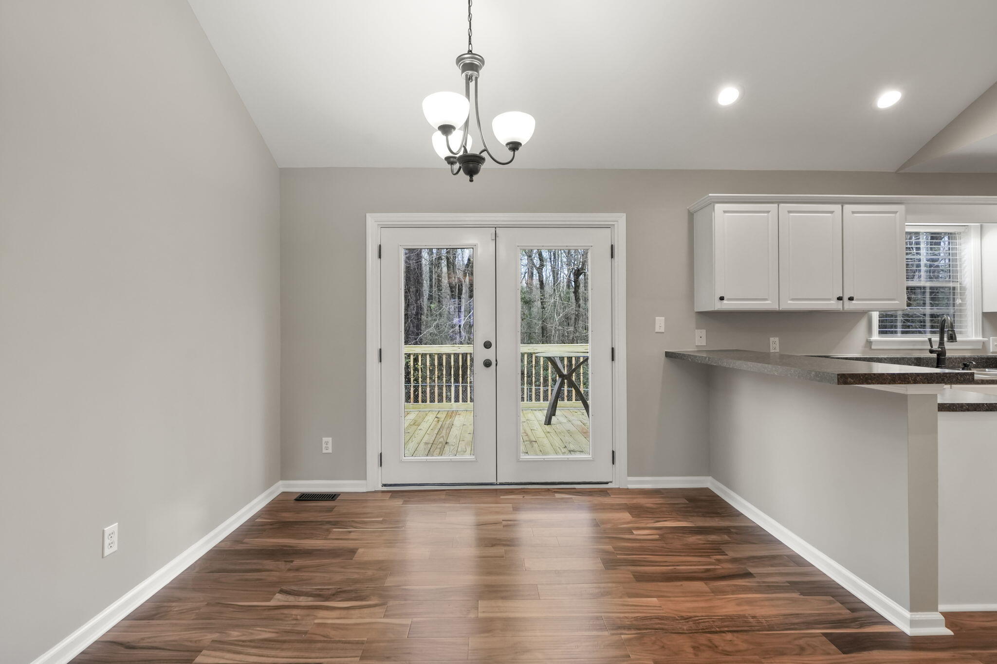 135 Litchfield Court