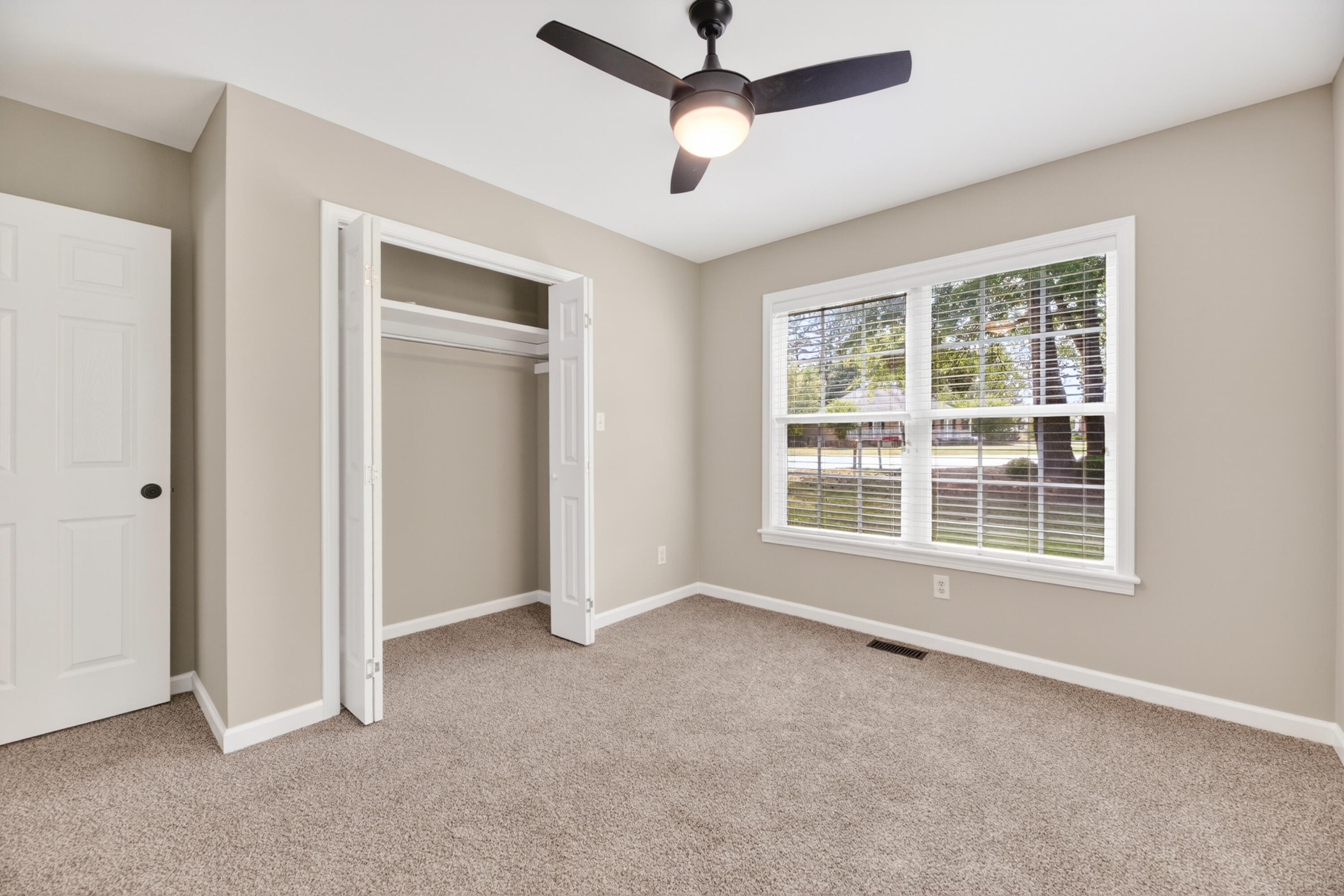 135 Litchfield Court