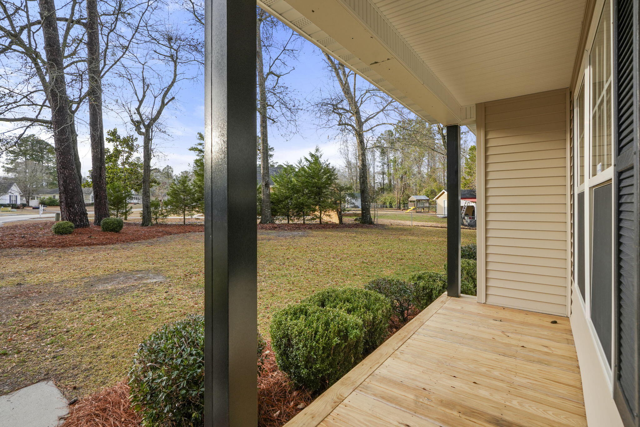 135 Litchfield Court