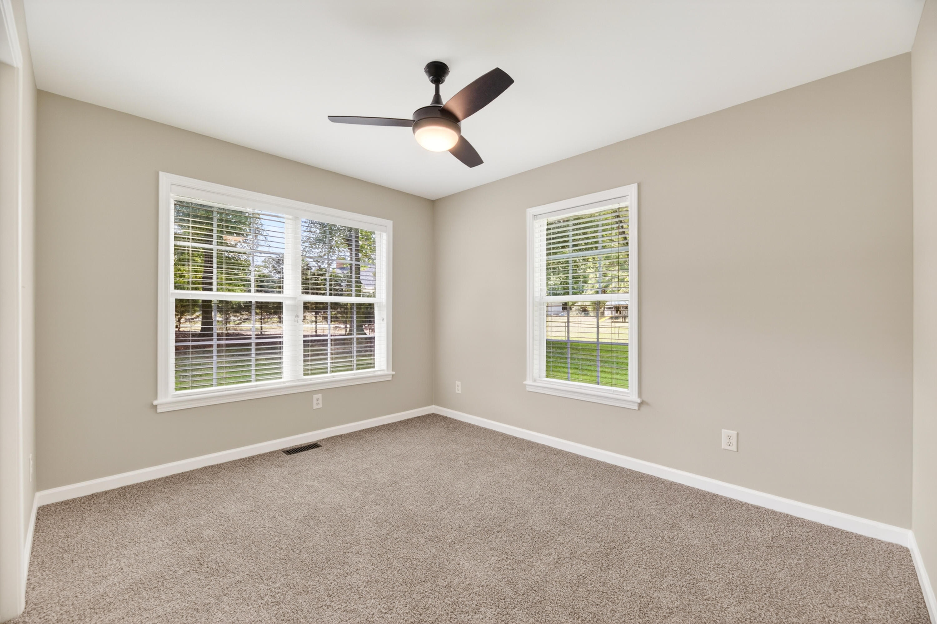 135 Litchfield Court