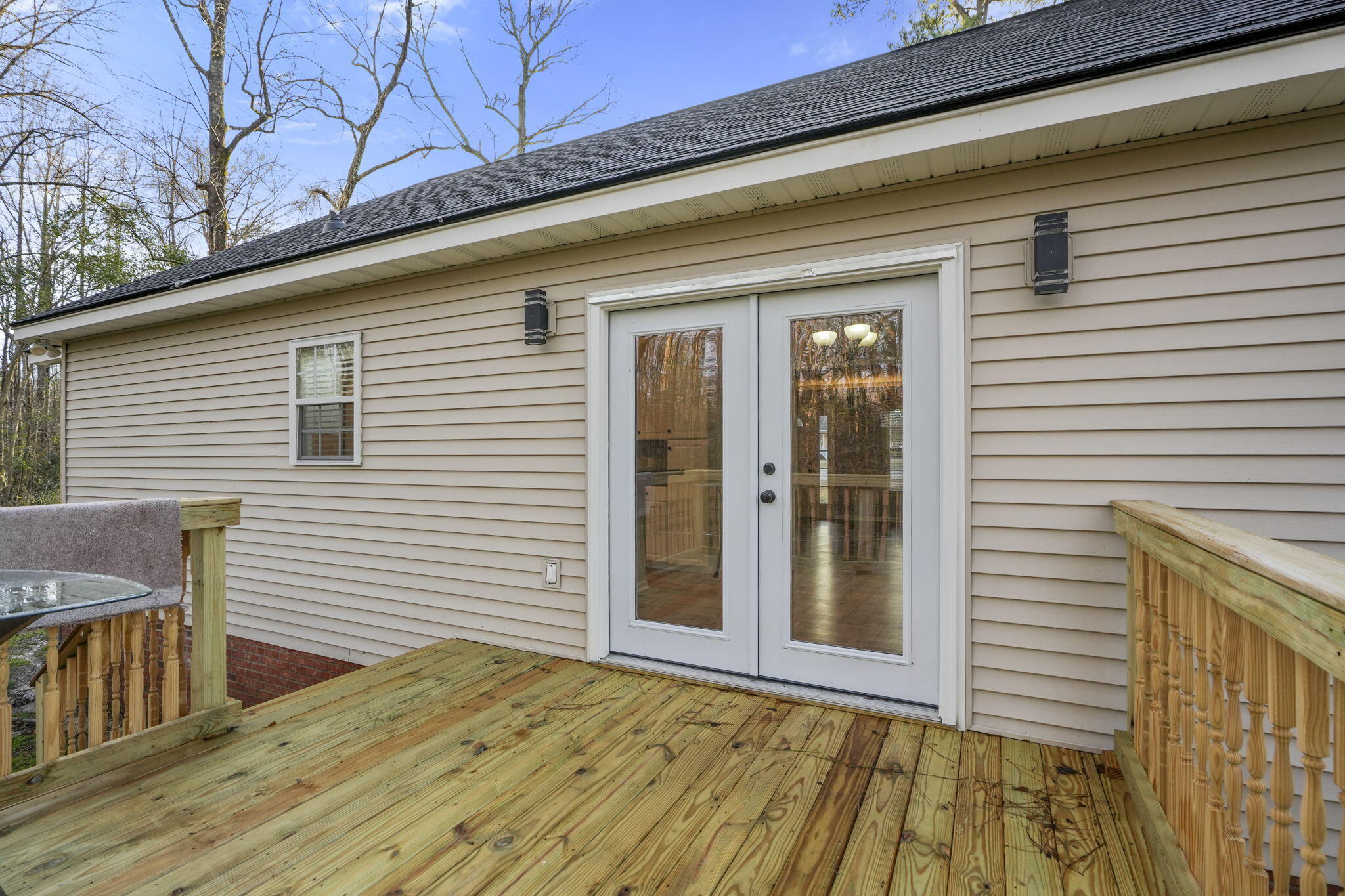 135 Litchfield Court