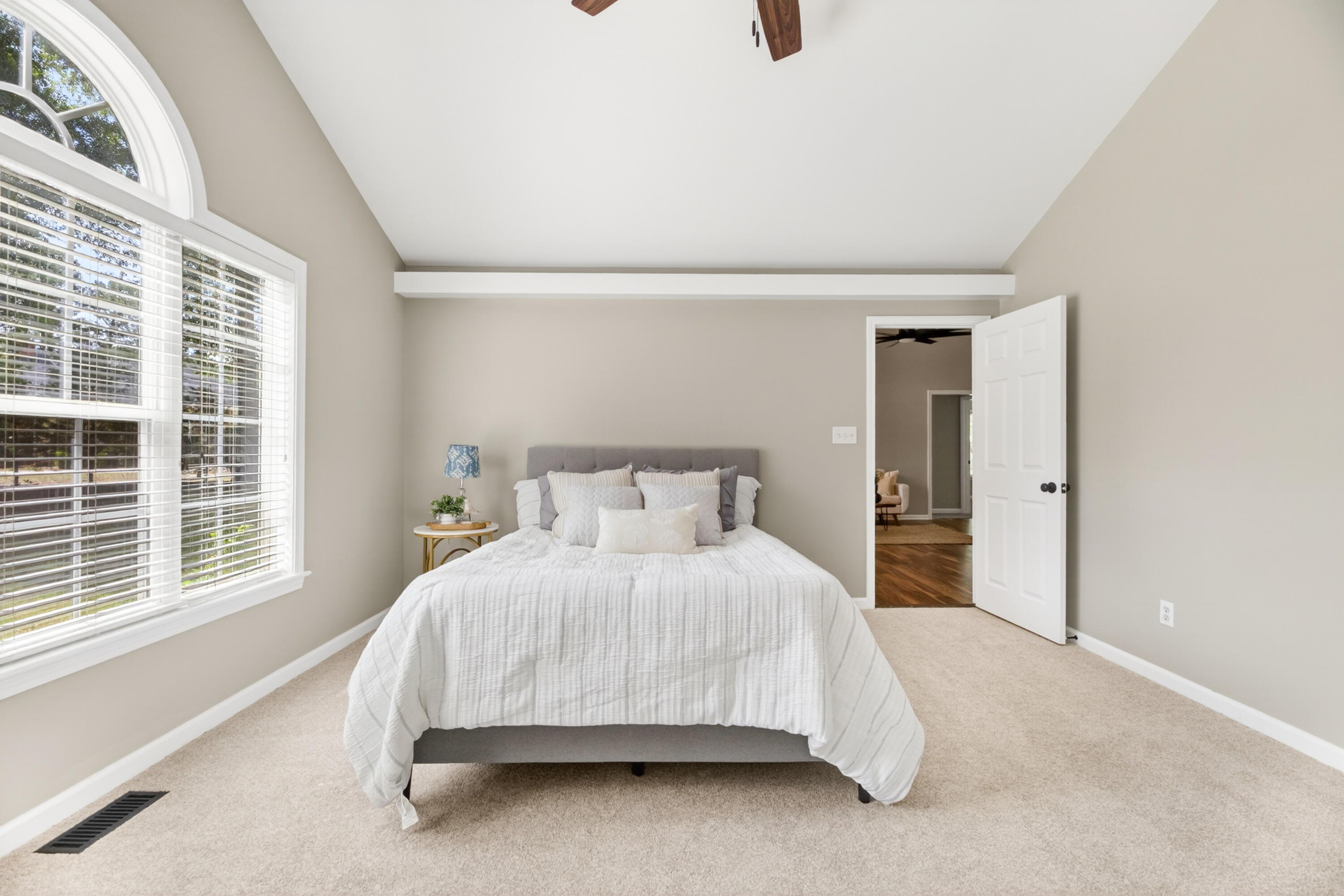 135 Litchfield Court