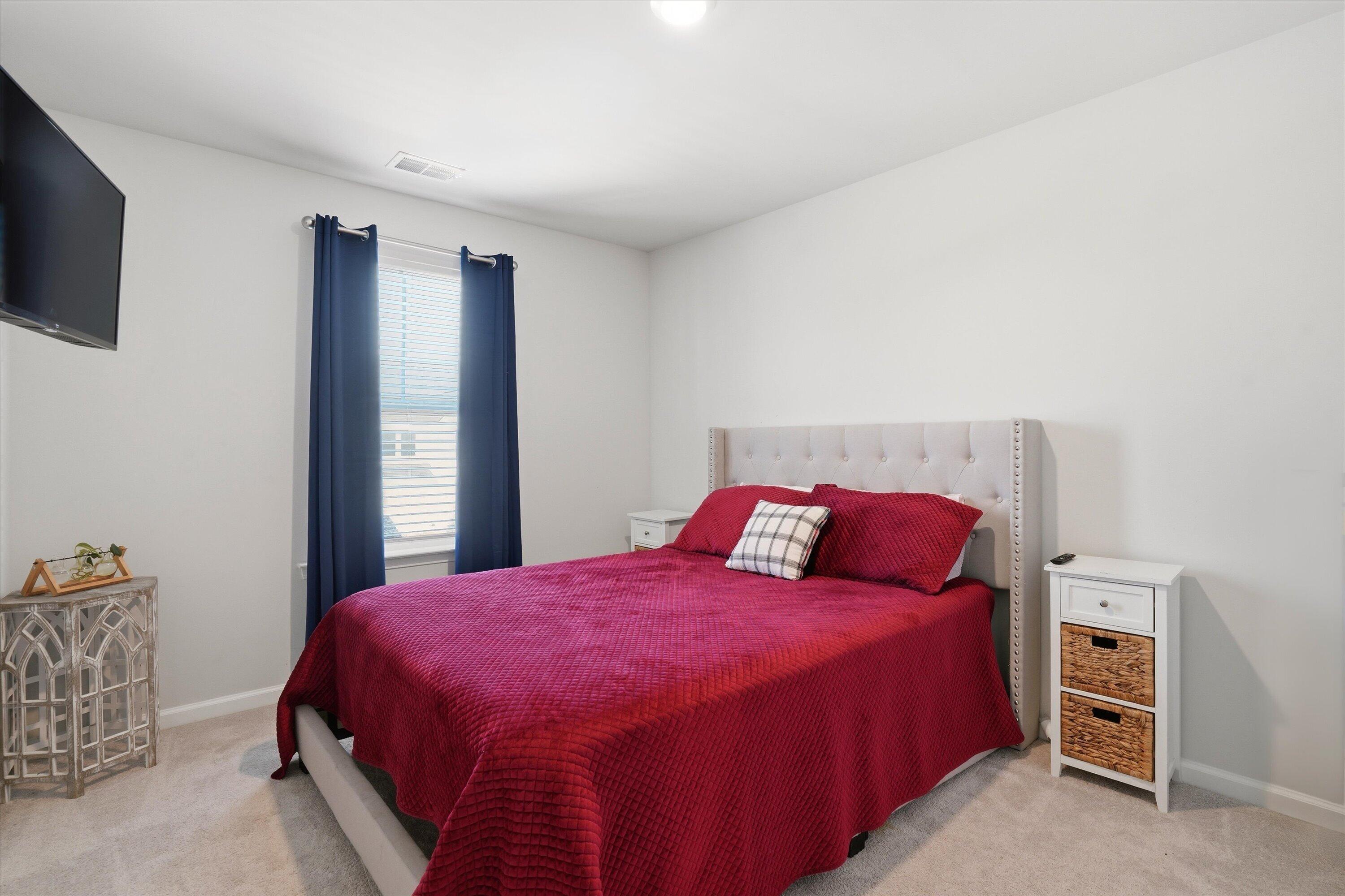 144 Woodland Oak Way