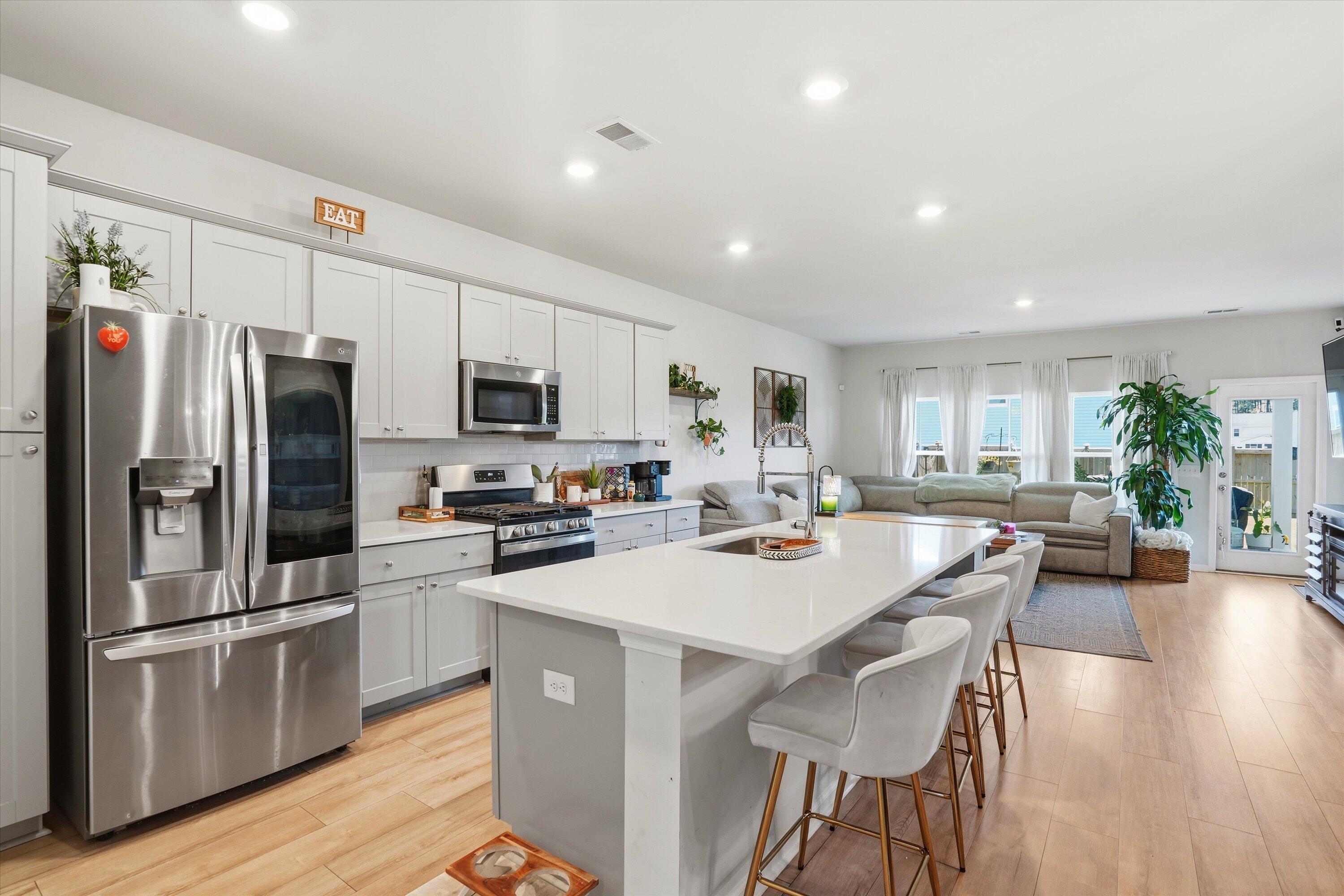 144 Woodland Oak Way