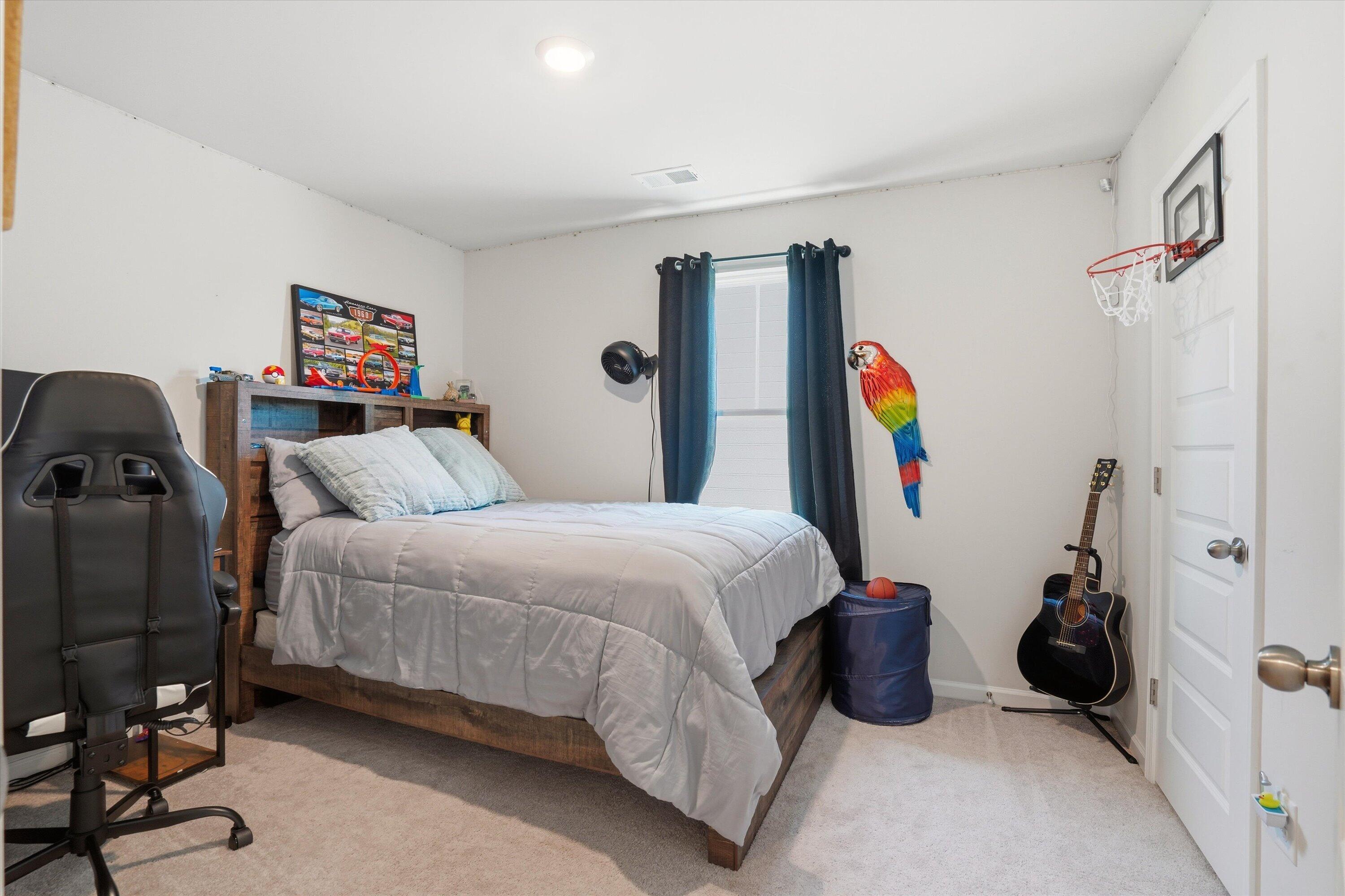 144 Woodland Oak Way