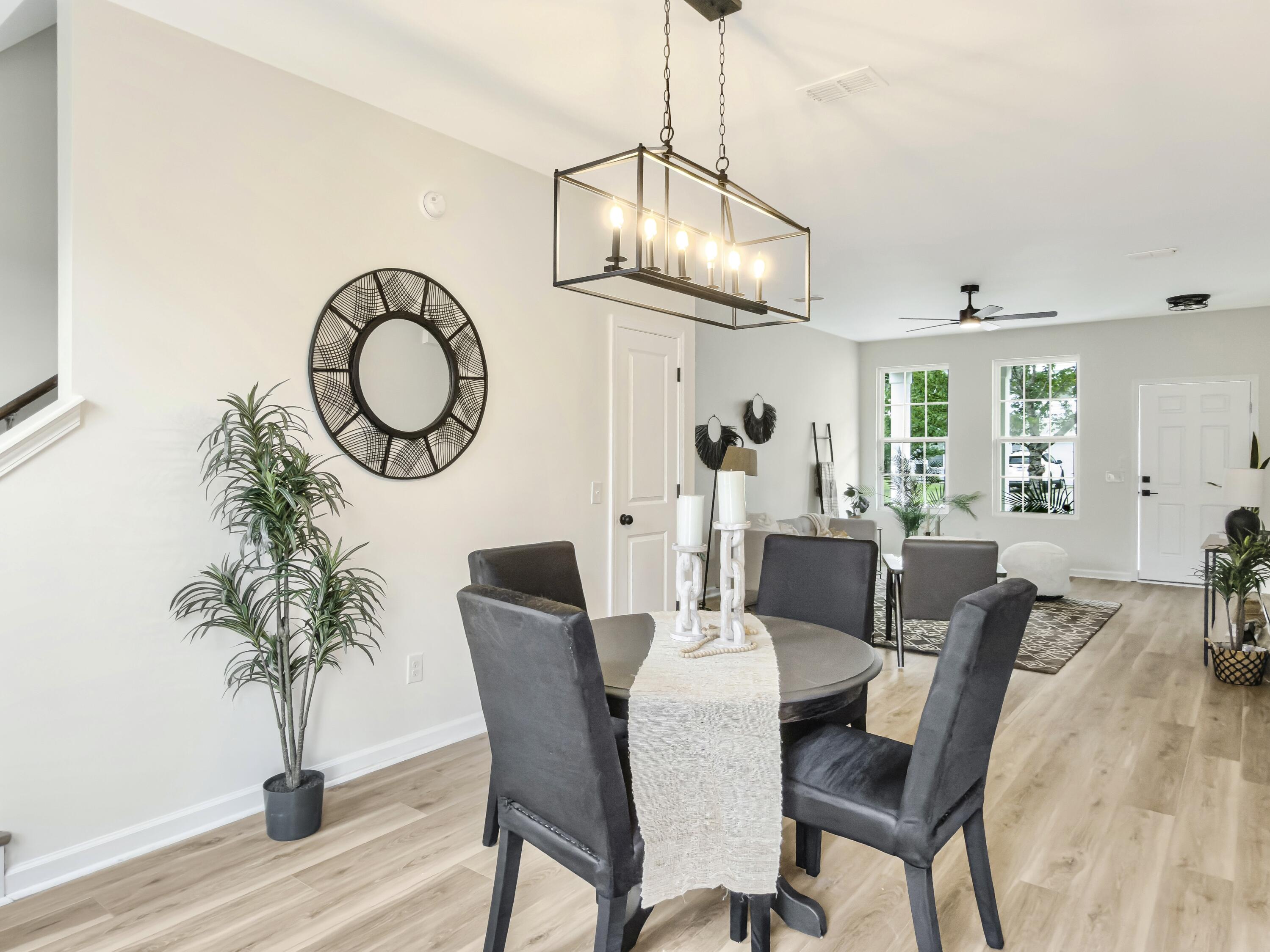 266 Oglethorpe Circle