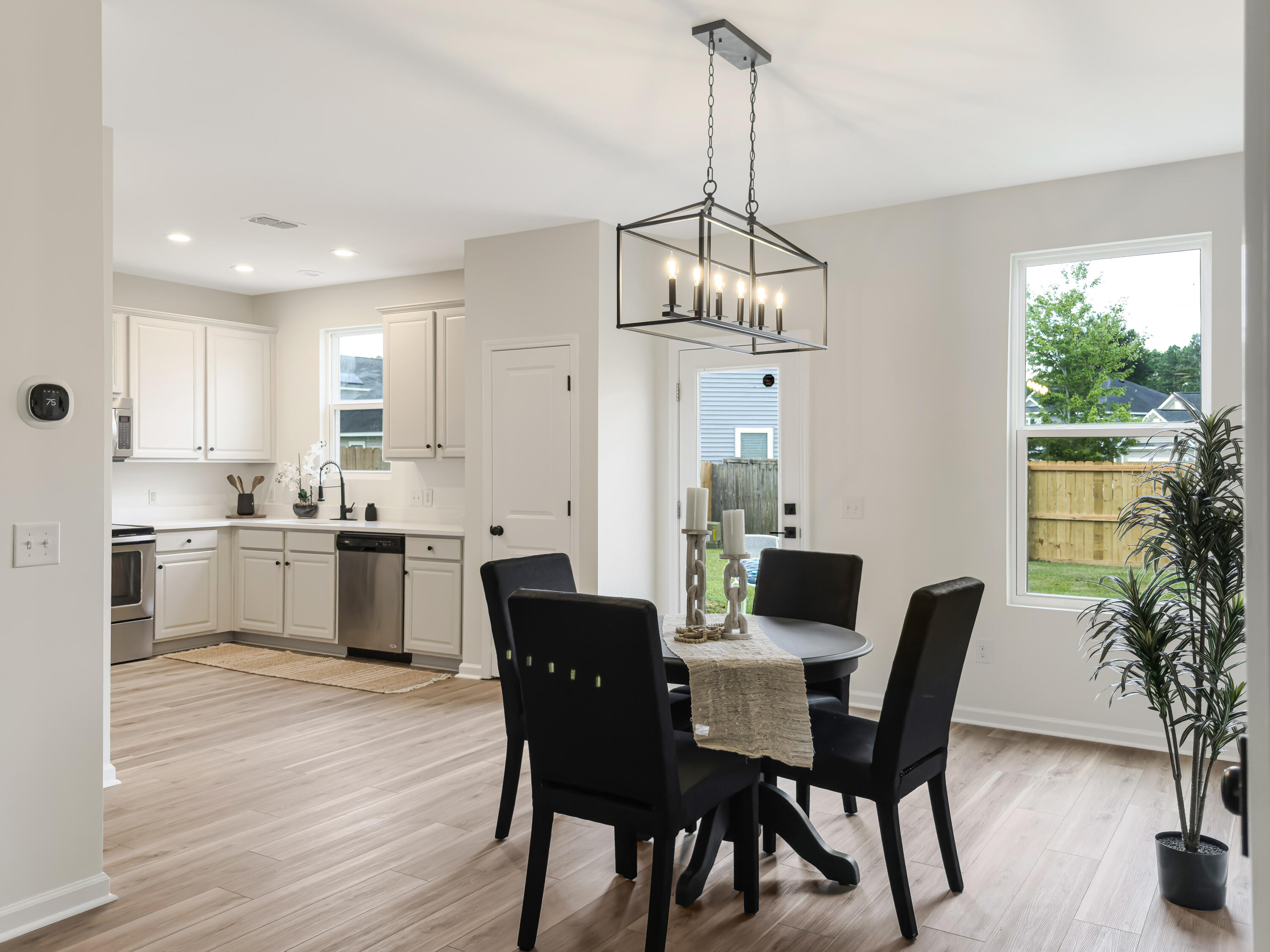 266 Oglethorpe Circle
