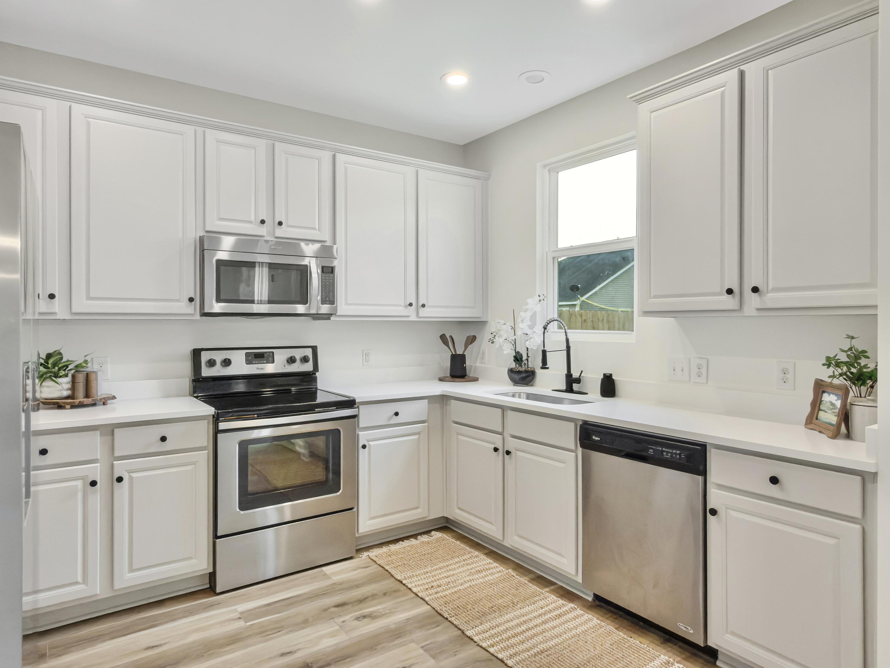 266 Oglethorpe Circle
