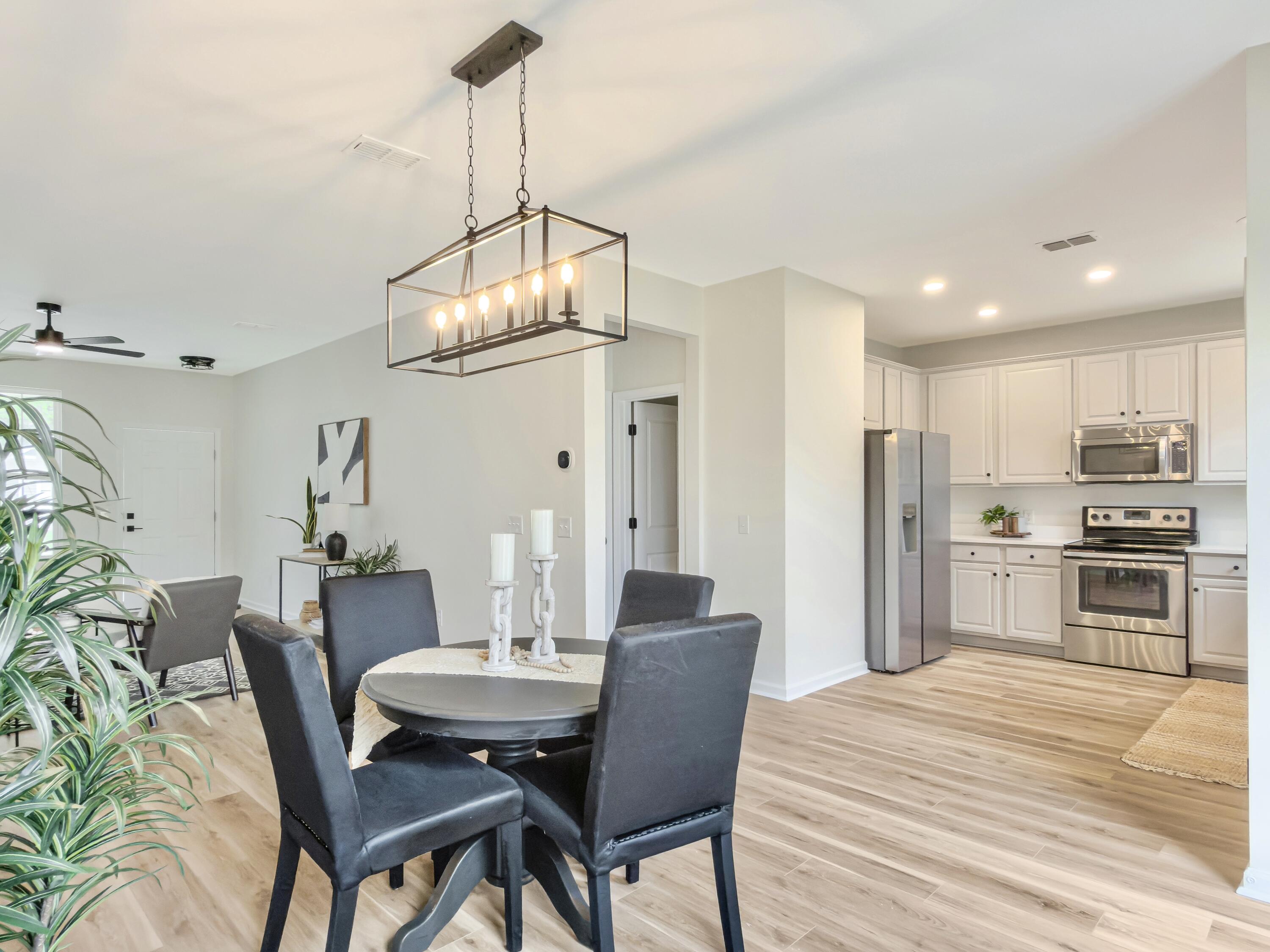 266 Oglethorpe Circle