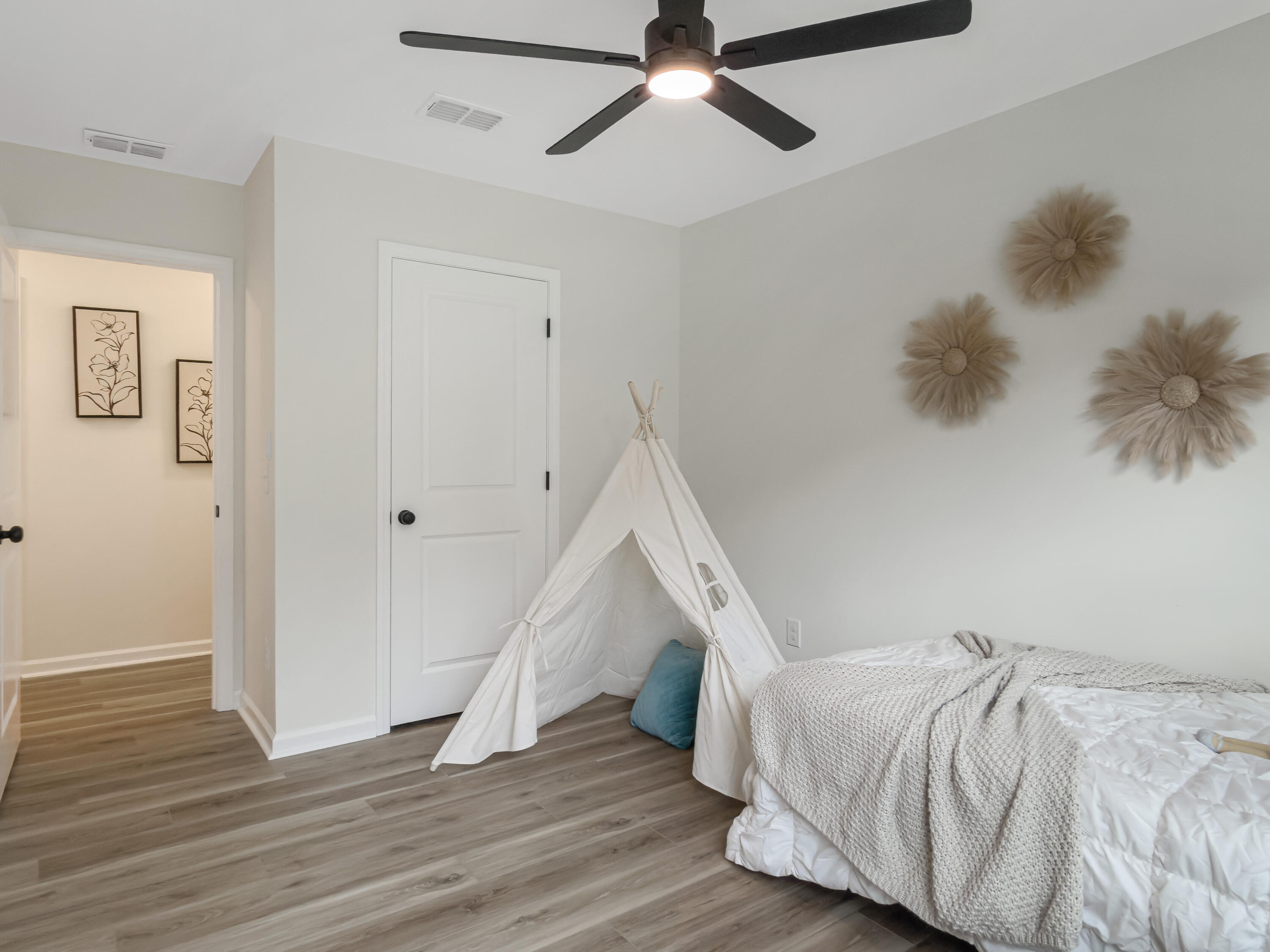 266 Oglethorpe Circle