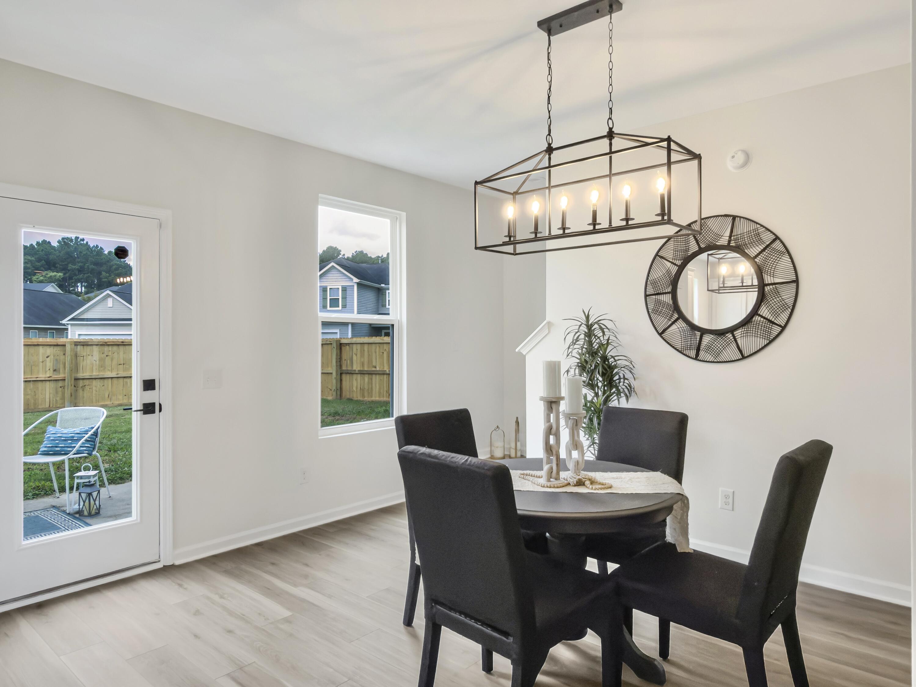 266 Oglethorpe Circle