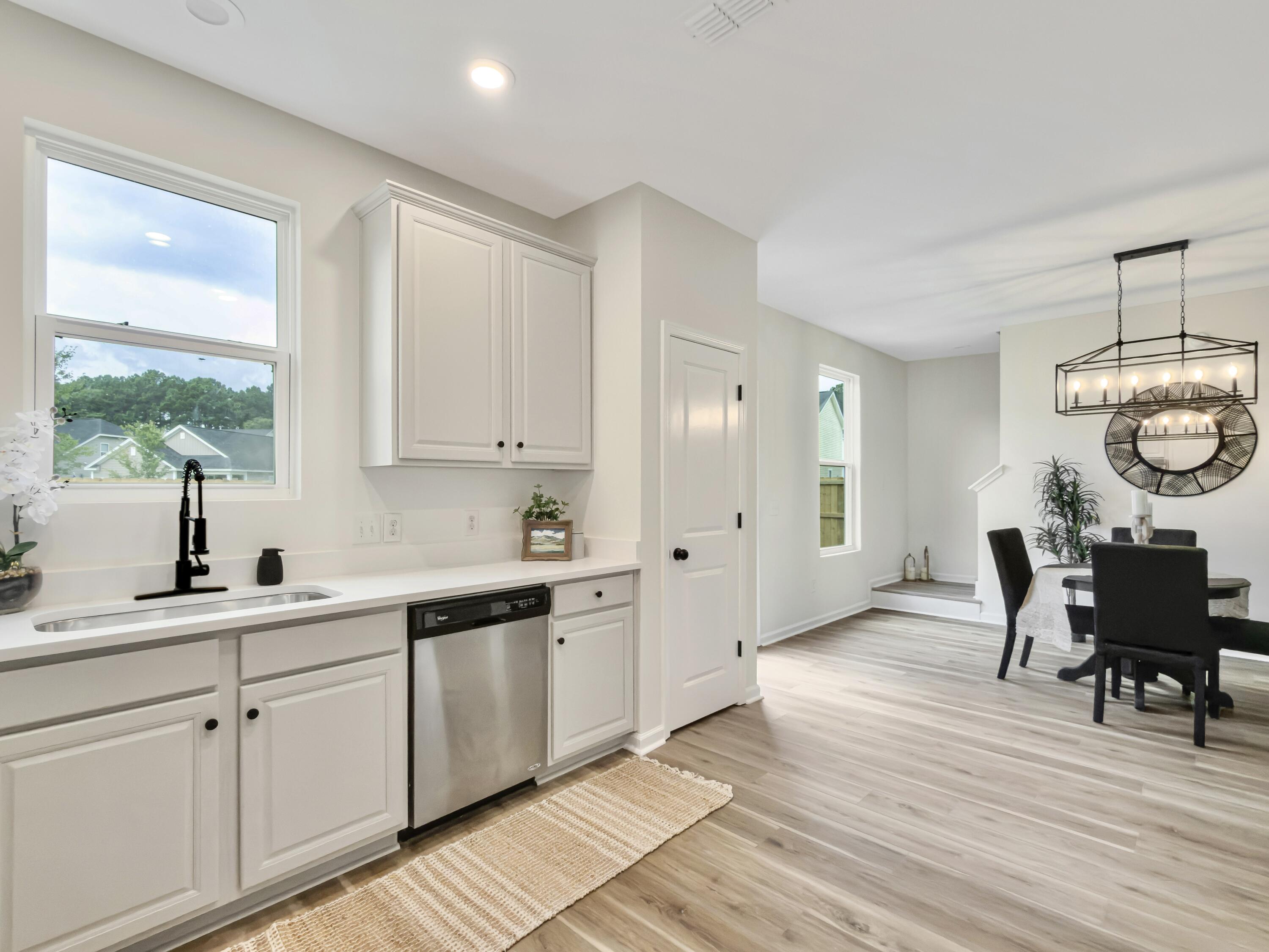 266 Oglethorpe Circle