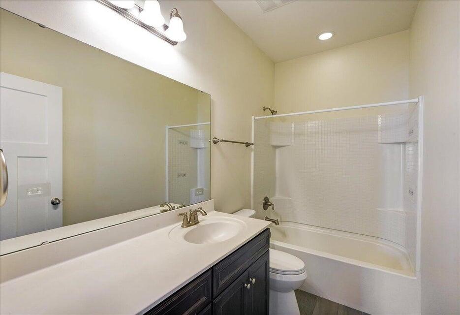1309 Enfield Lane