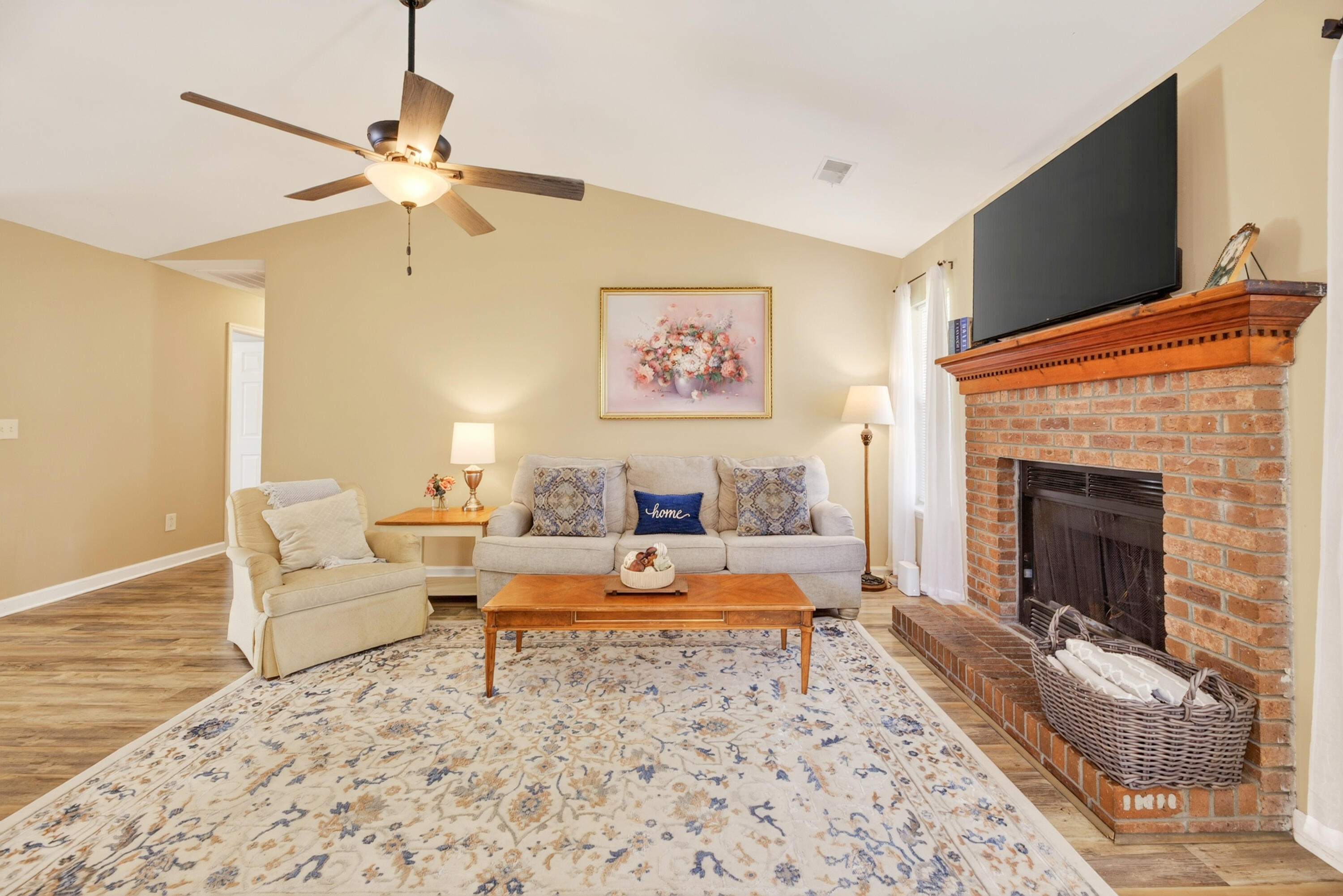 110 Persimmon Circle