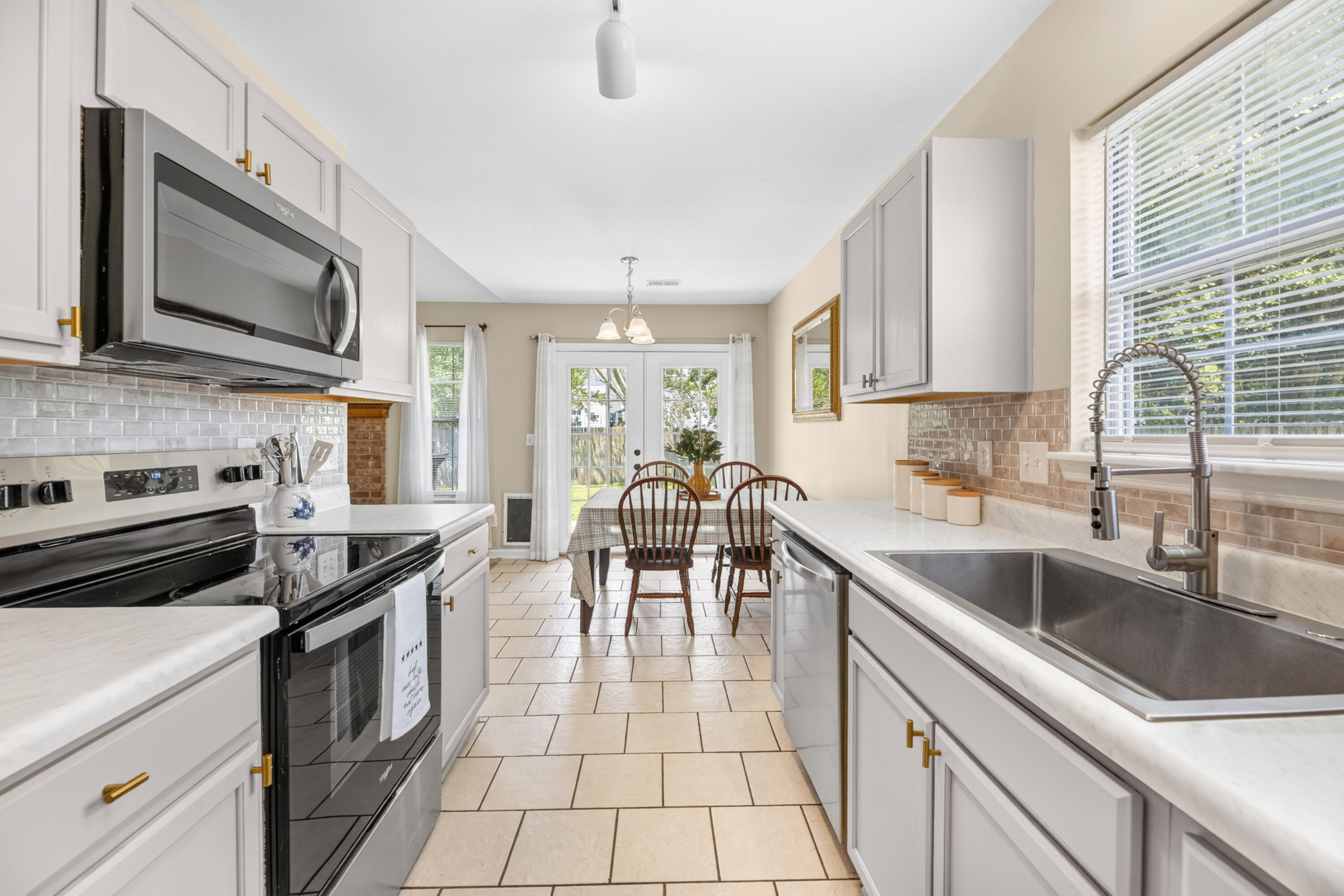 110 Persimmon Circle