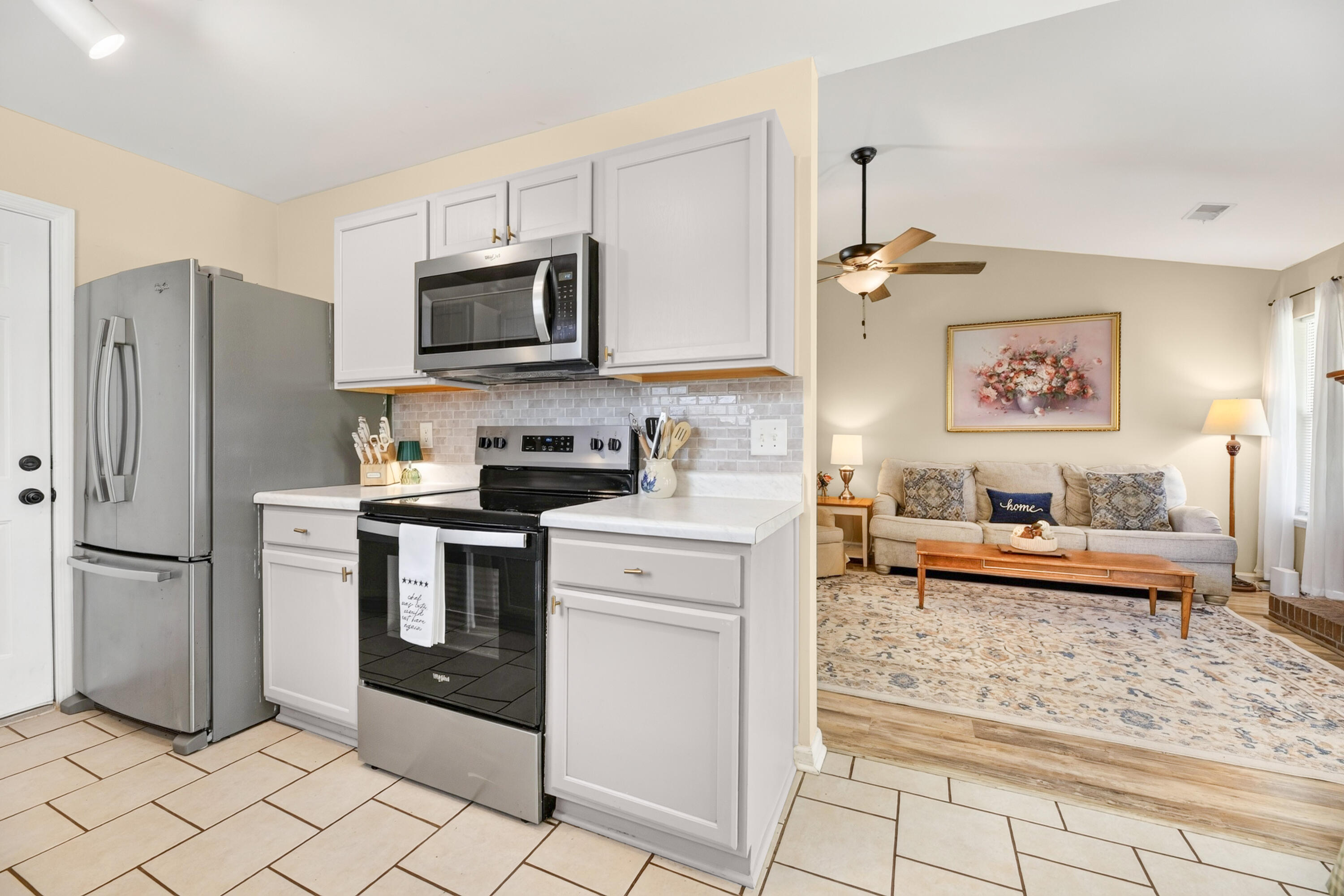 110 Persimmon Circle