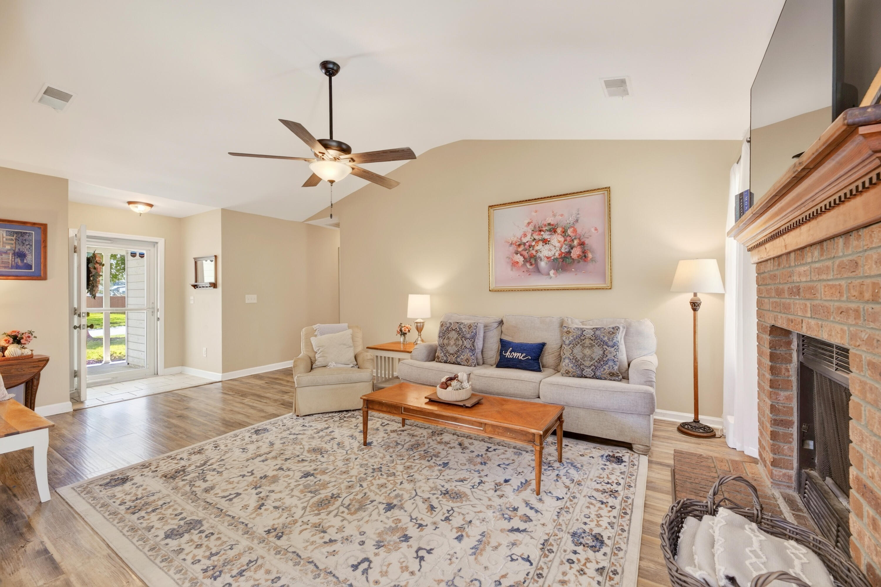 110 Persimmon Circle