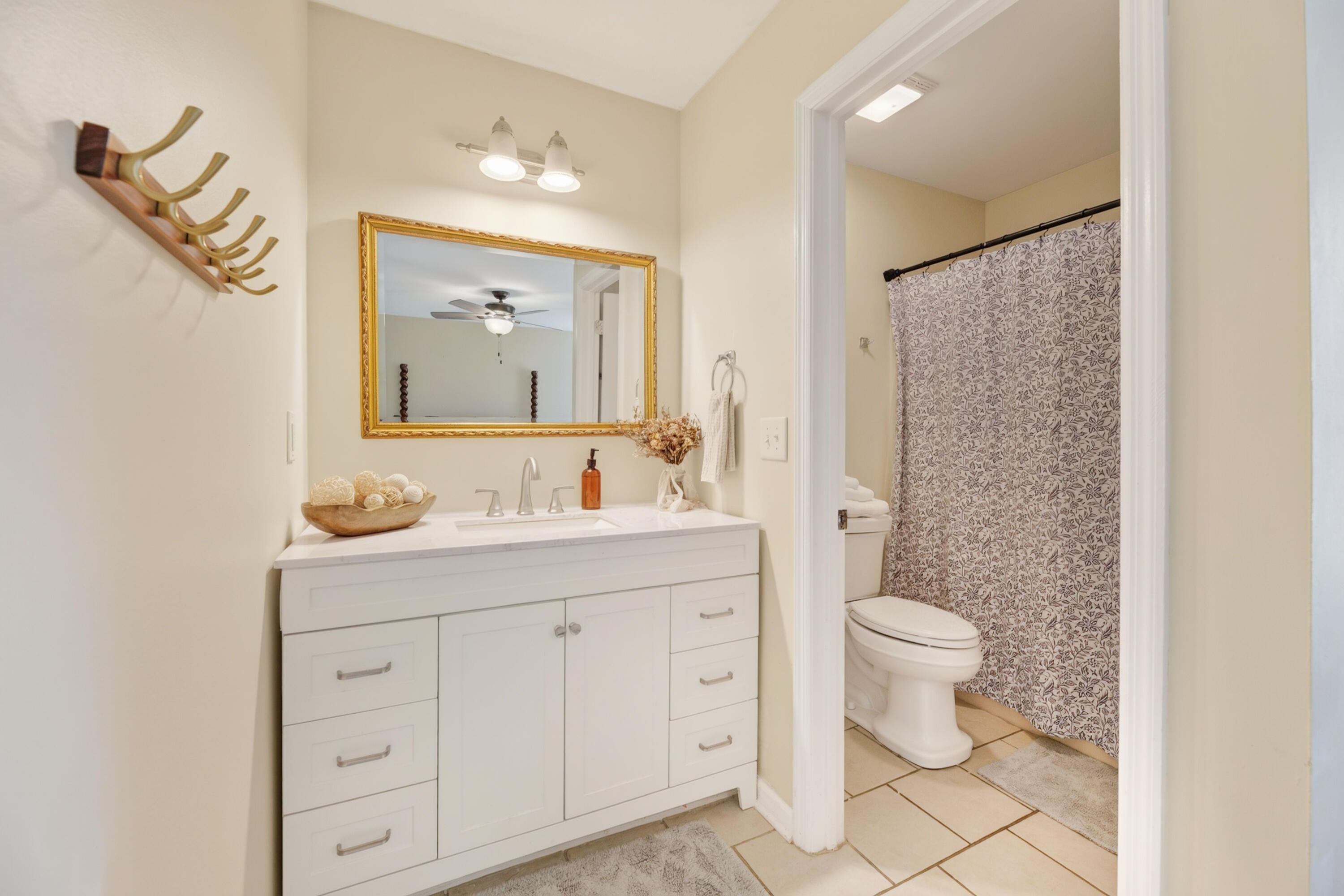 110 Persimmon Circle